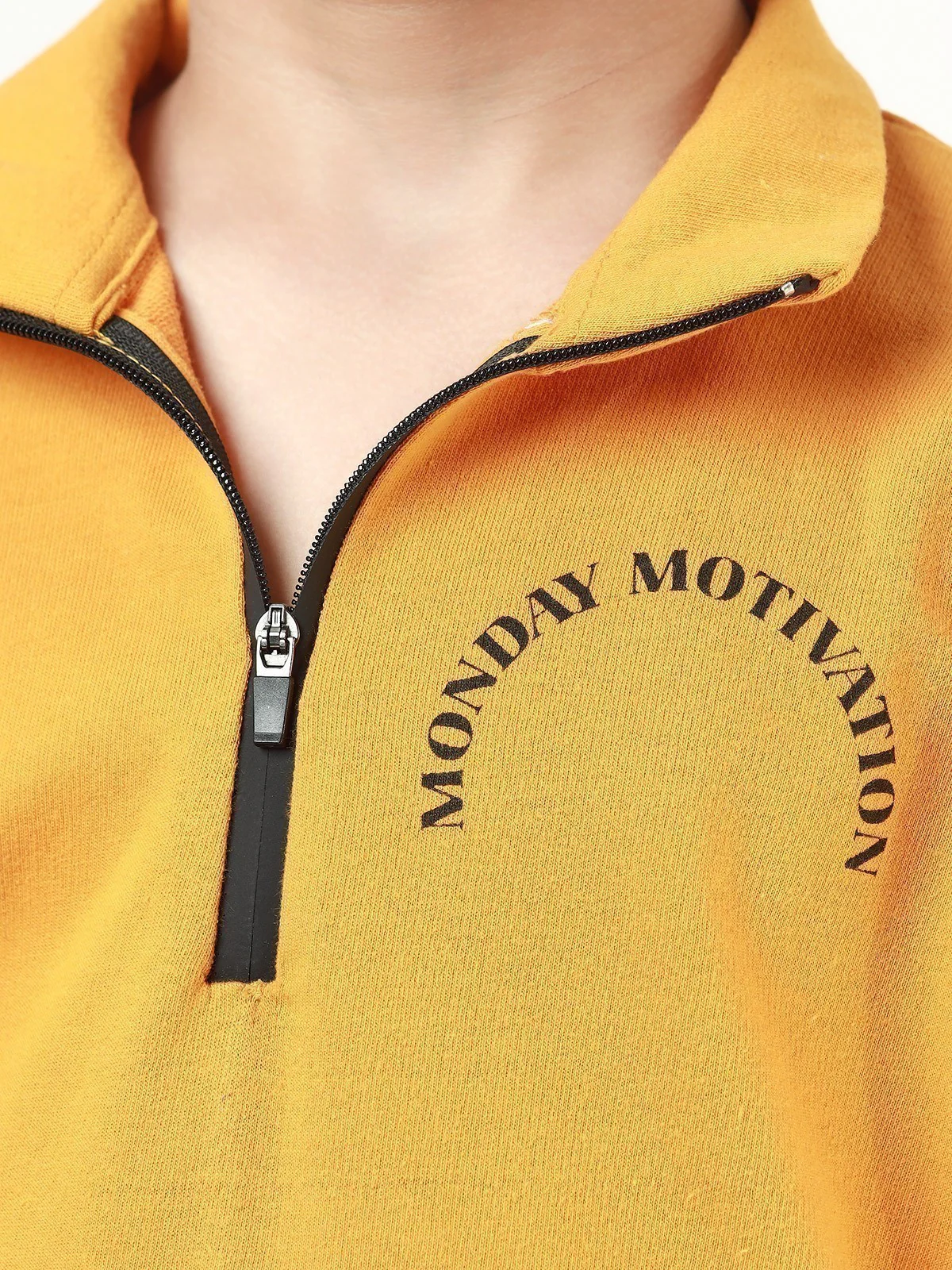 Quarter-Zip Graphic Sweatshirt - EBTSS21-006 - Image 3