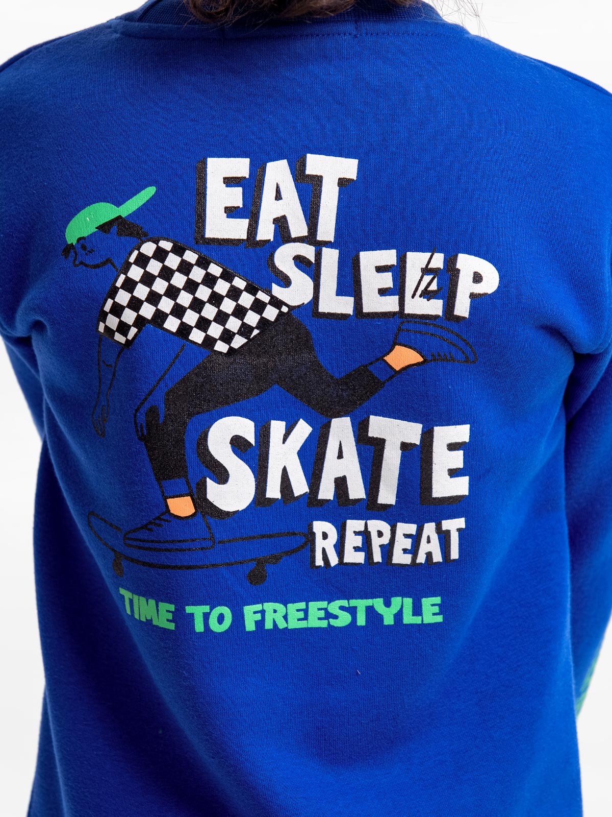 Crew Neck Graphic Sweatshirt - EBTSS23-002 - Image 5