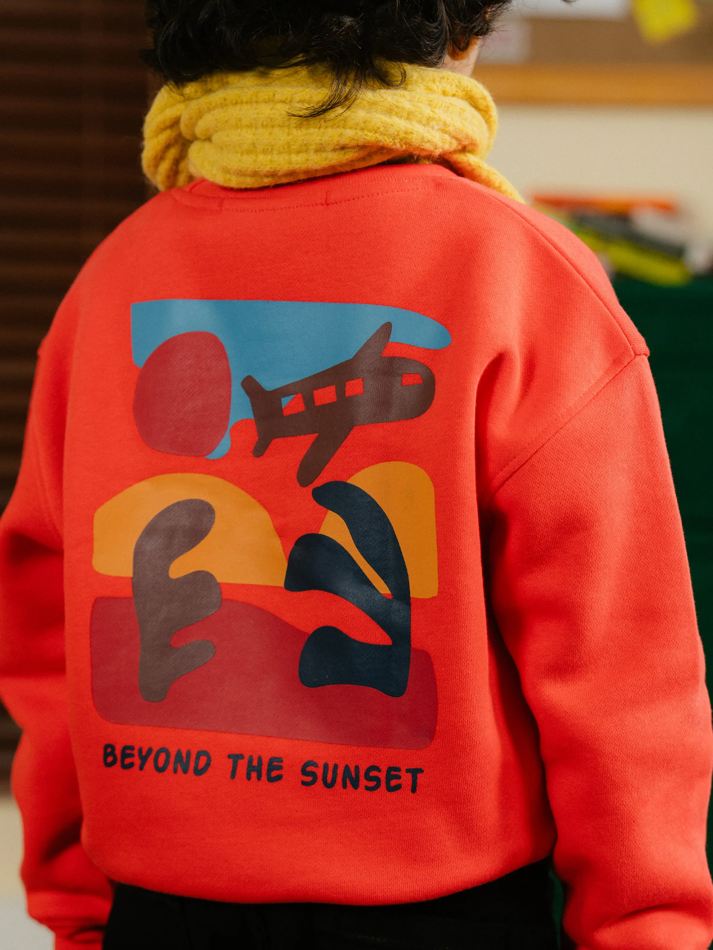 Crew Neck Graphic Sweatshirt - EBTSS24-012 - Image 5