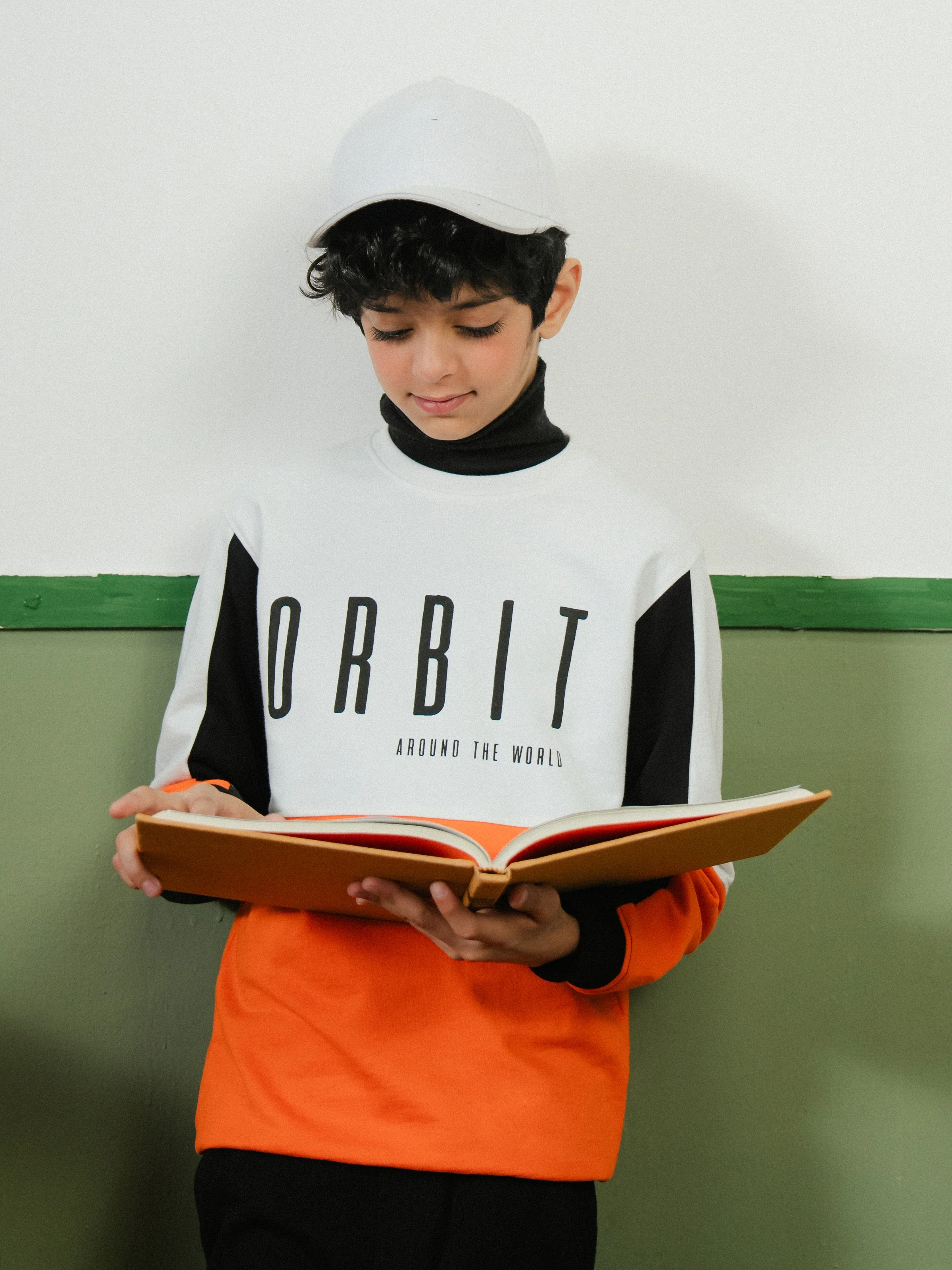 Crew Neck Color-Block Sweatshirt - EBTSS24-003 - Image 2