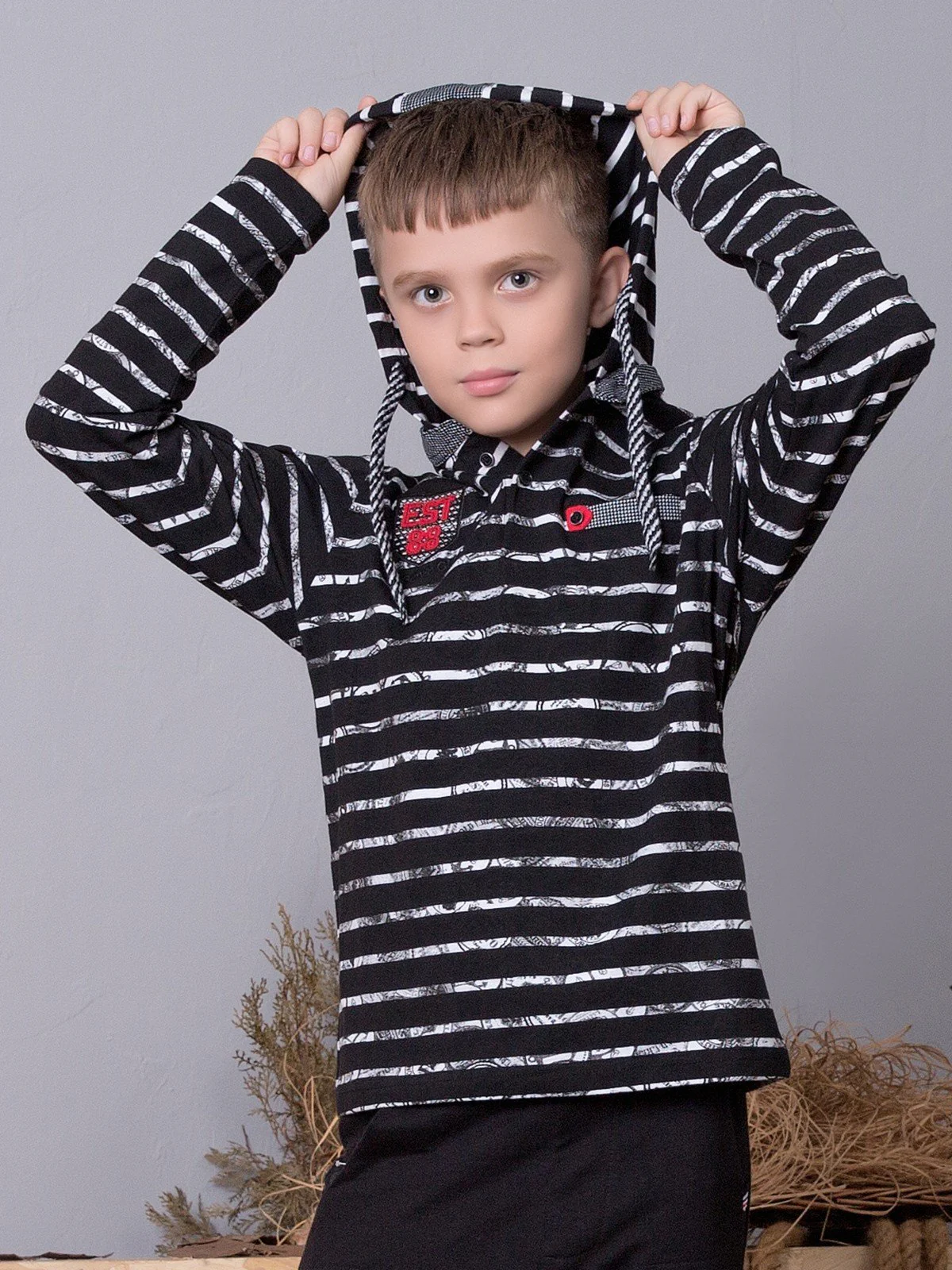 Pullover Hoodie - EBTH17-2408 - Image 2