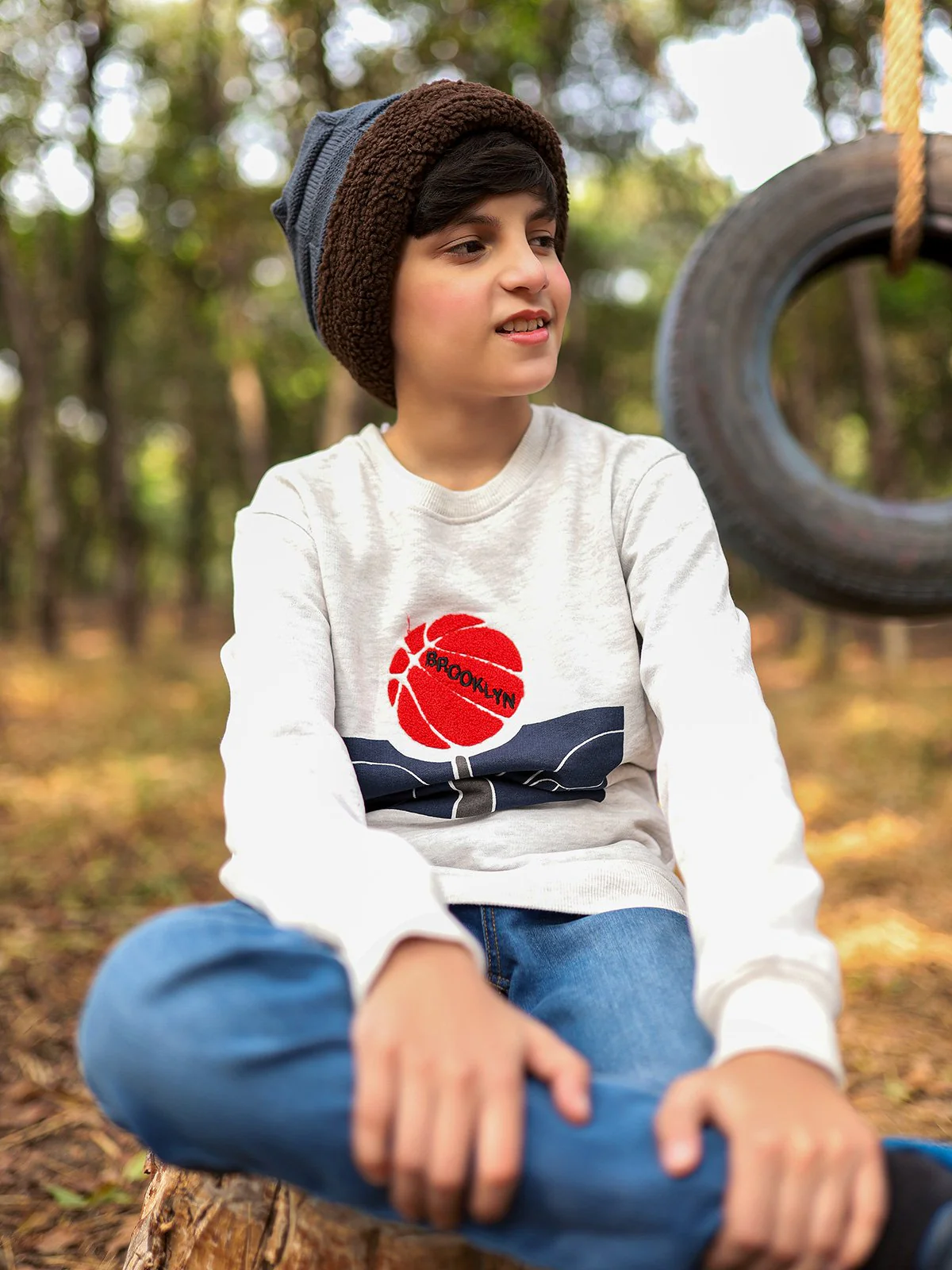 Crew Neck Graphic Sweatshirt - EBTSS20-006