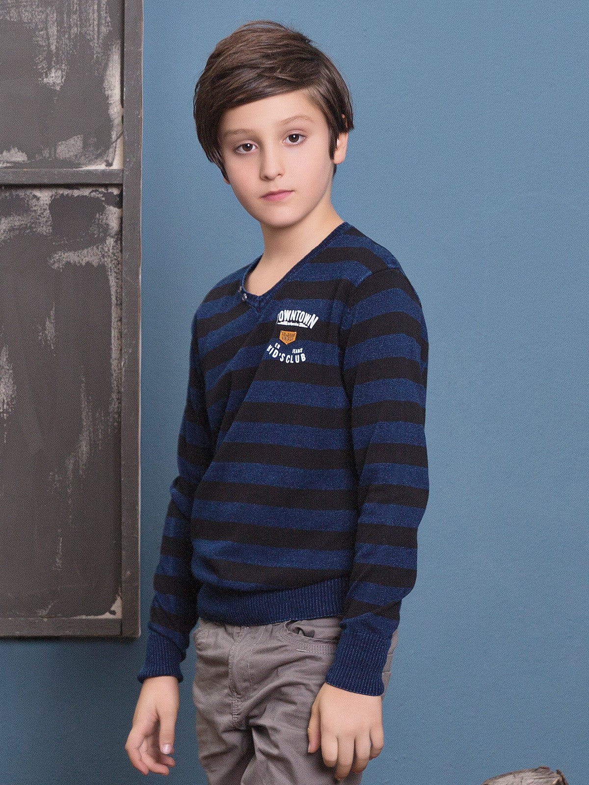 V-Neck Striped Sweater - EBTSWT17-2413