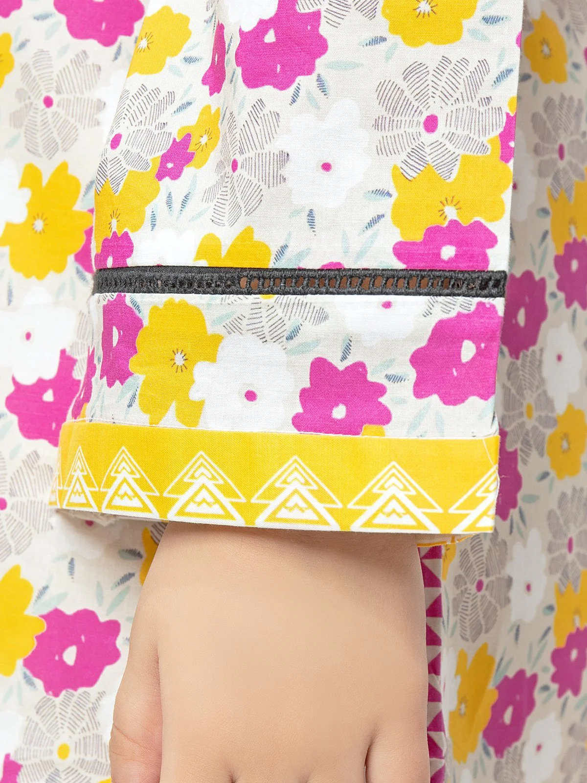 Printed Lawn Shirt - EGTKP22-70290 - Image 5