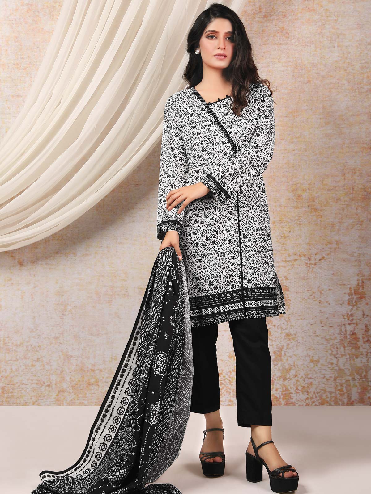 Printed Lawn Suit - ELU19M7-19753