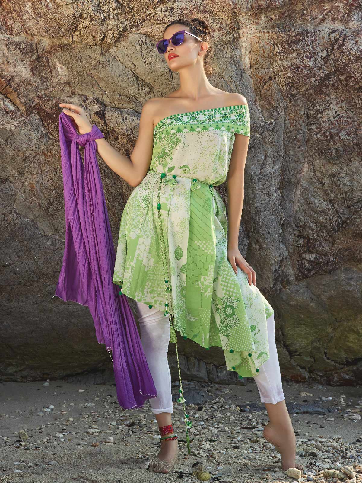 Embroidered Lawn Suit - ELU19V2-19585