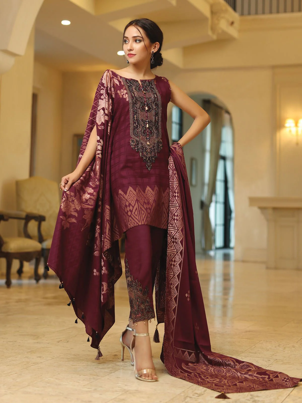 Embroidered Jacquard Suit - ELU19V5-19669