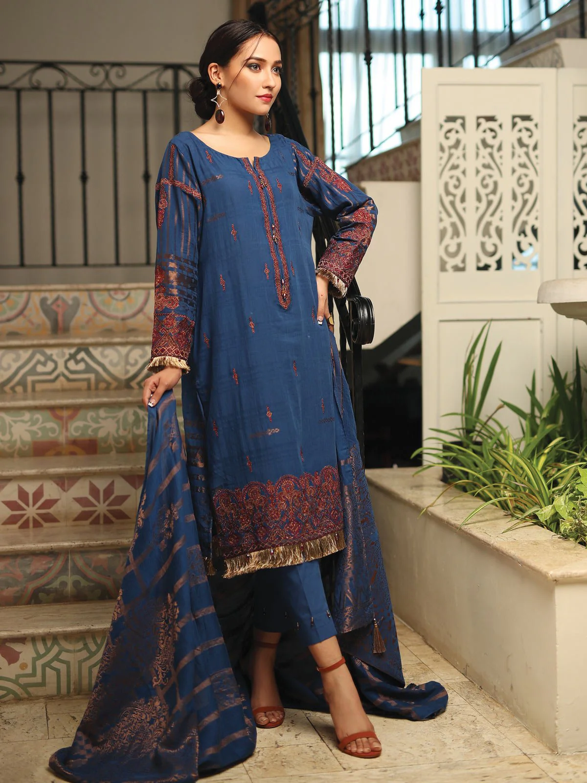 Embroidered Cambric Suit - ELU19V5-19806