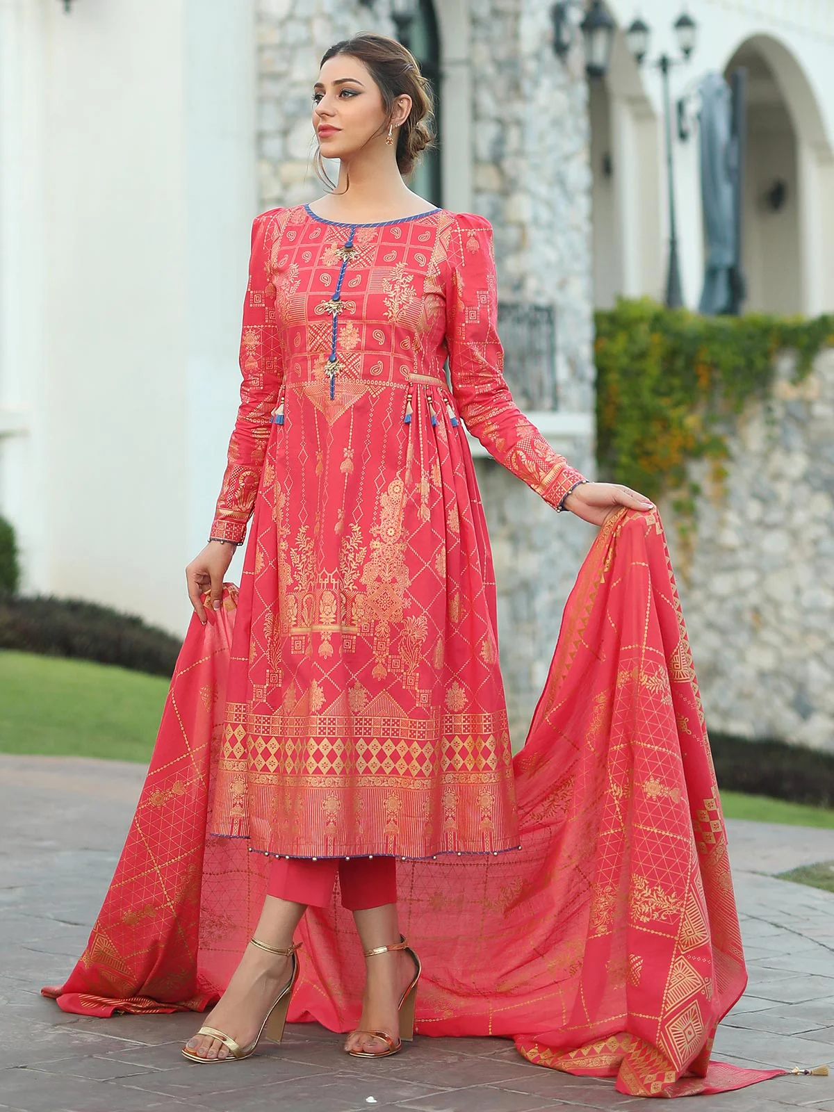 Embroidered Lawn Suit - ELU19V5-19812