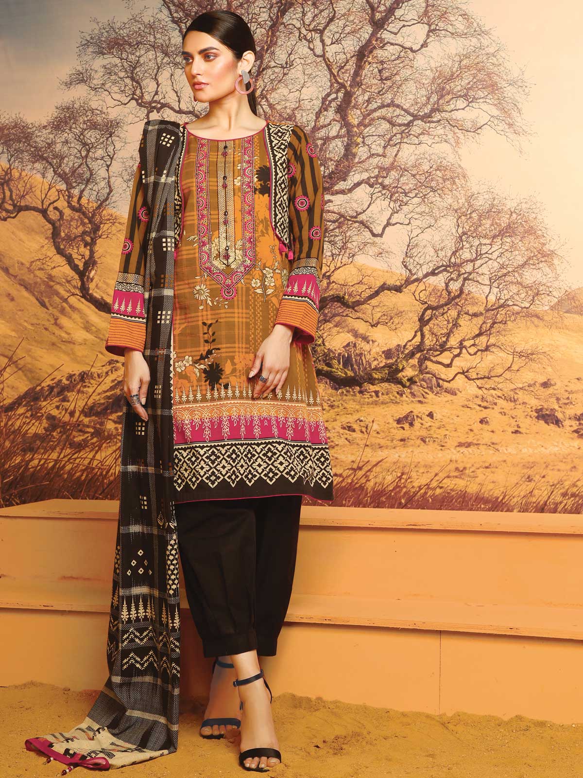 Embroidered Khaddar Suit - ELU19W8-19837