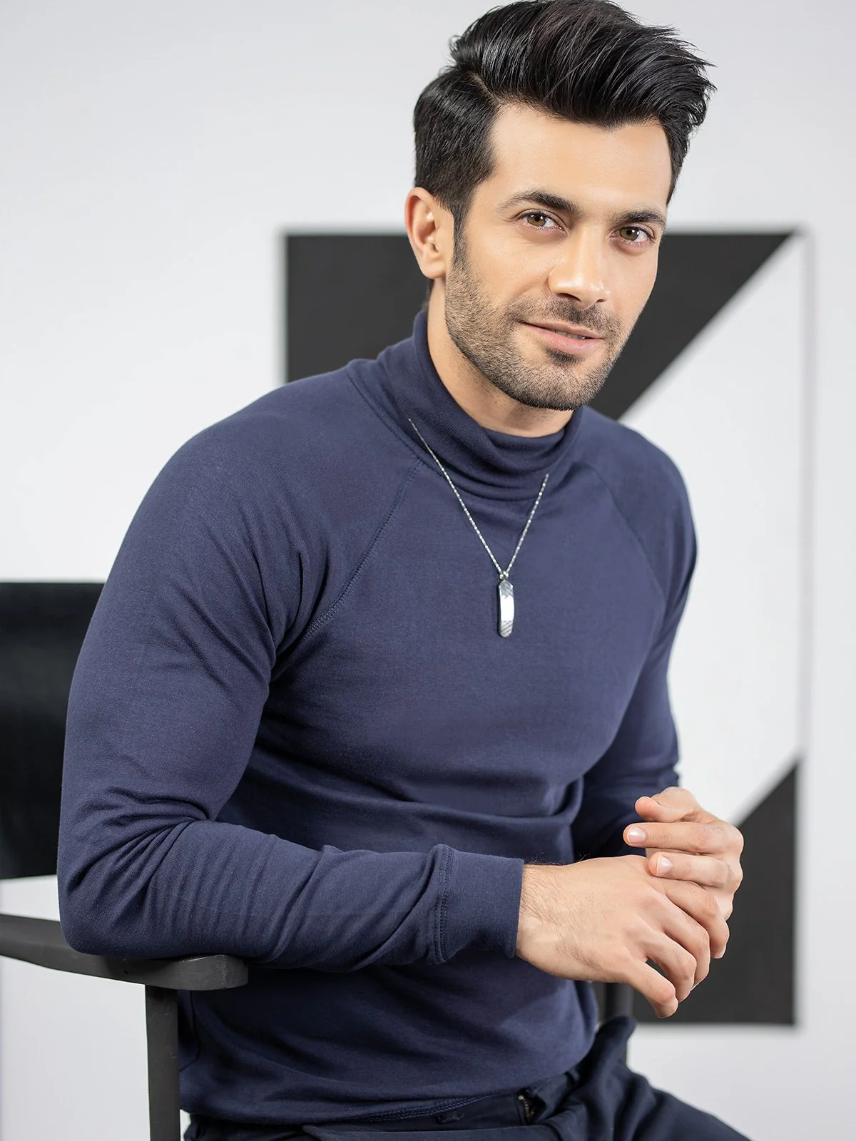 Mock Neck Sweatshirt - EMTSS19-049