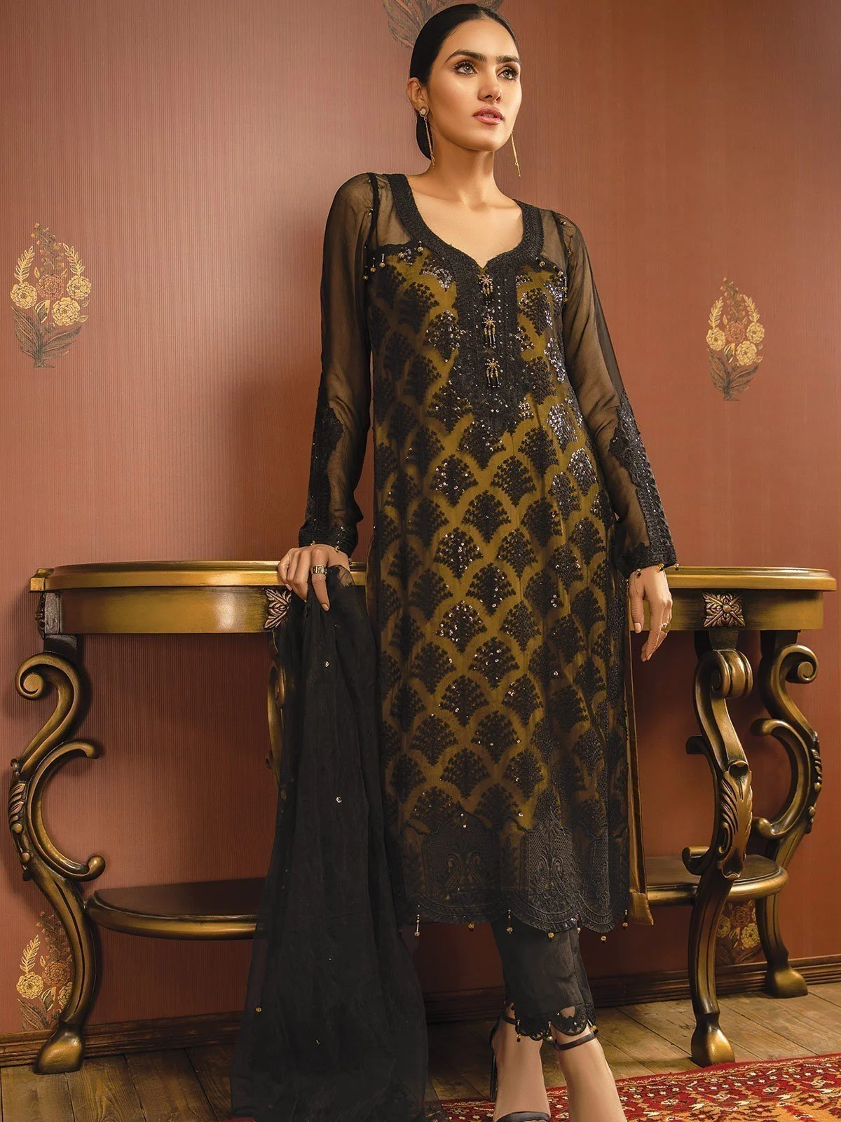 Embroidered Viscose Suit - EWU20C2-20048