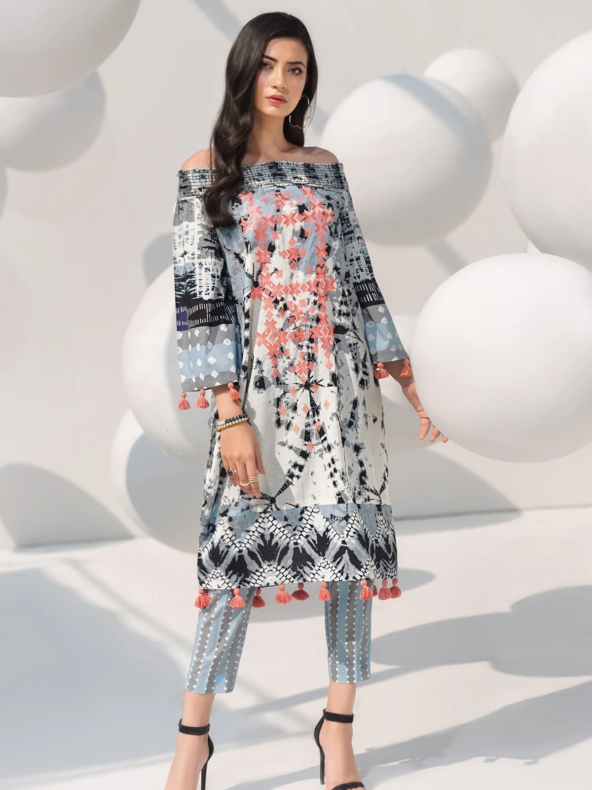 Embroidered Suit - EWU20V1-20005