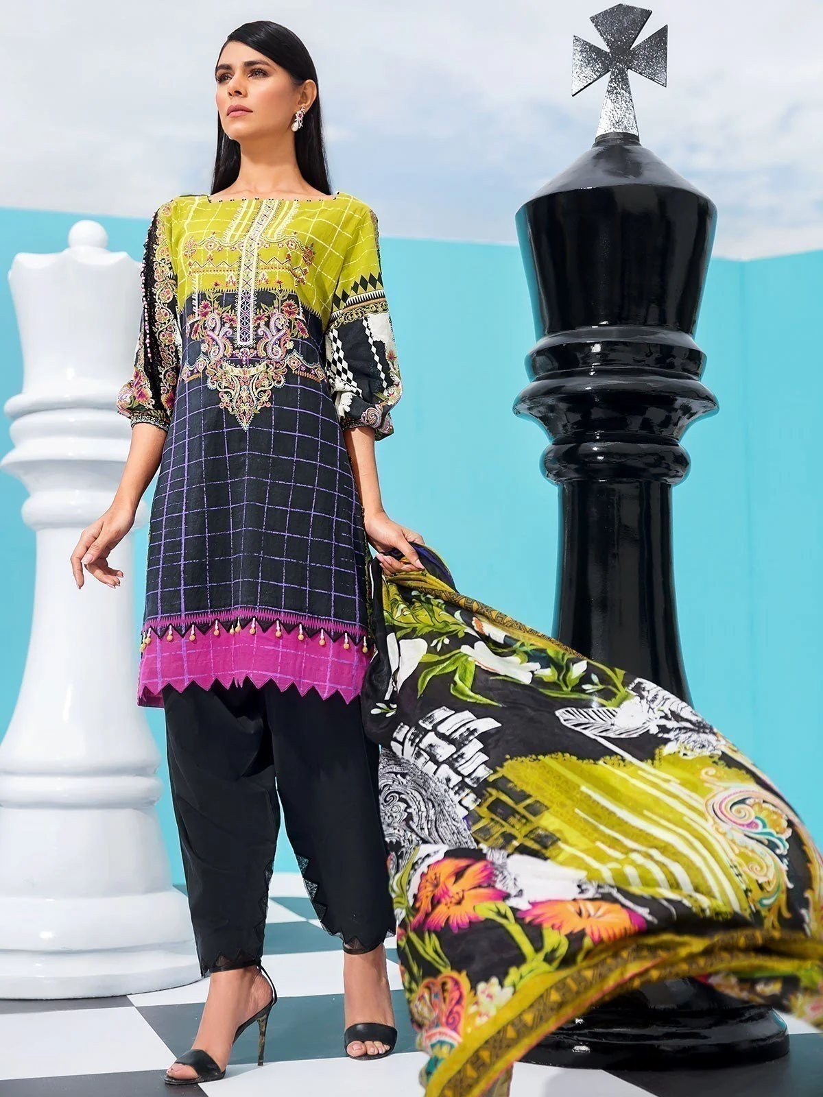 Embroidered Lawn Suit - EWU20V4-19959