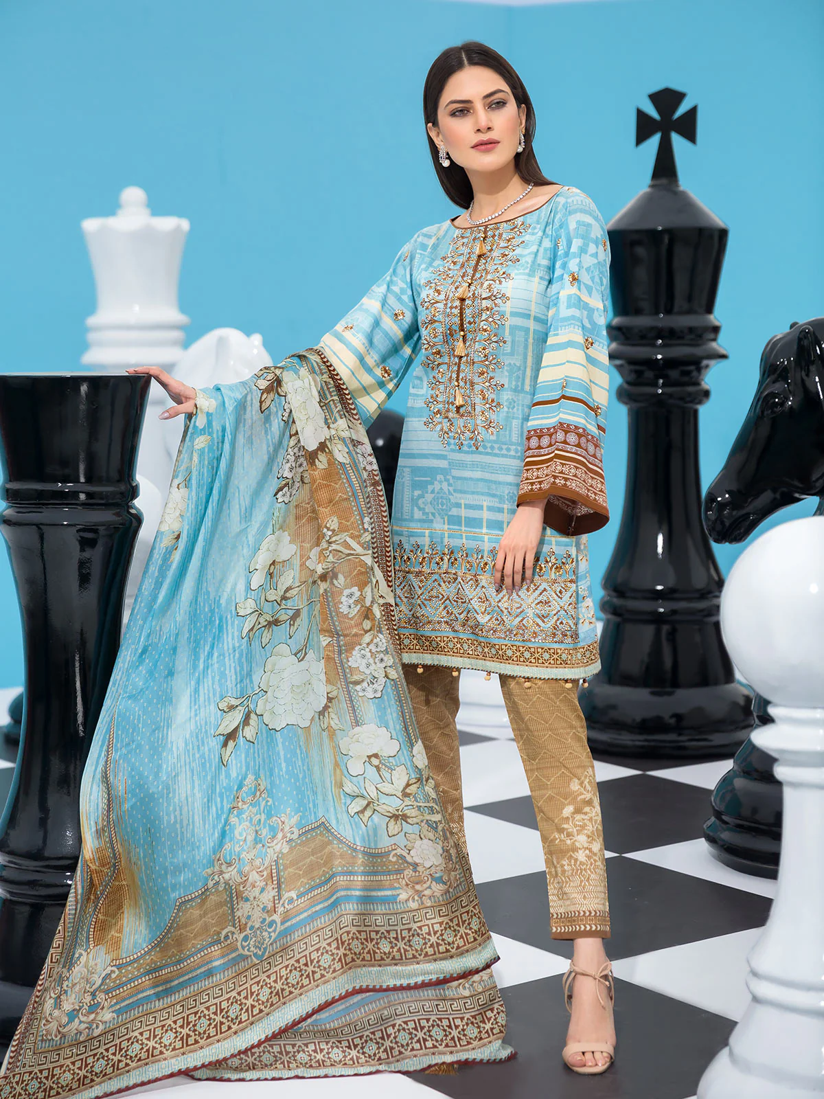Embroidered Lawn Suit - EWU20V4-19961