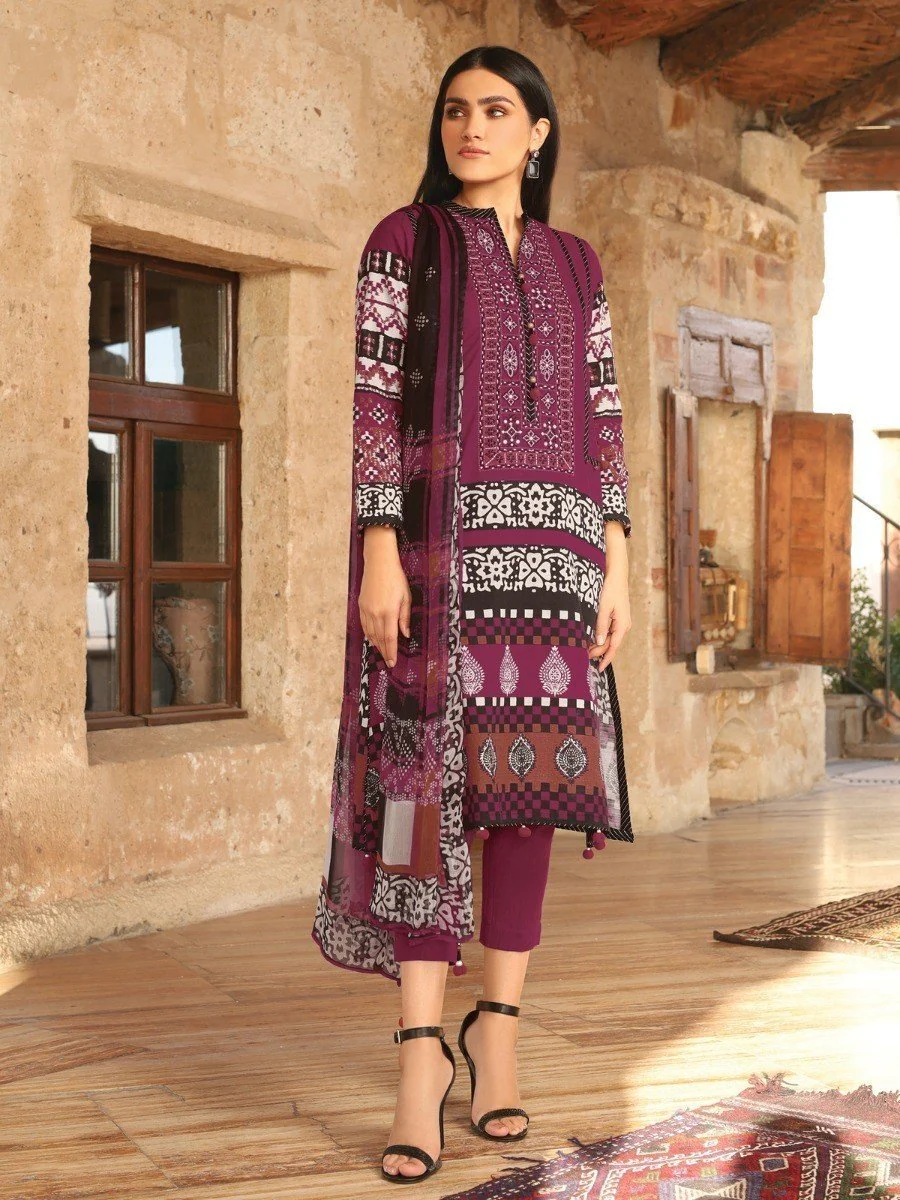 Embroidered Khaddar Suit - EWU20W12-20153
