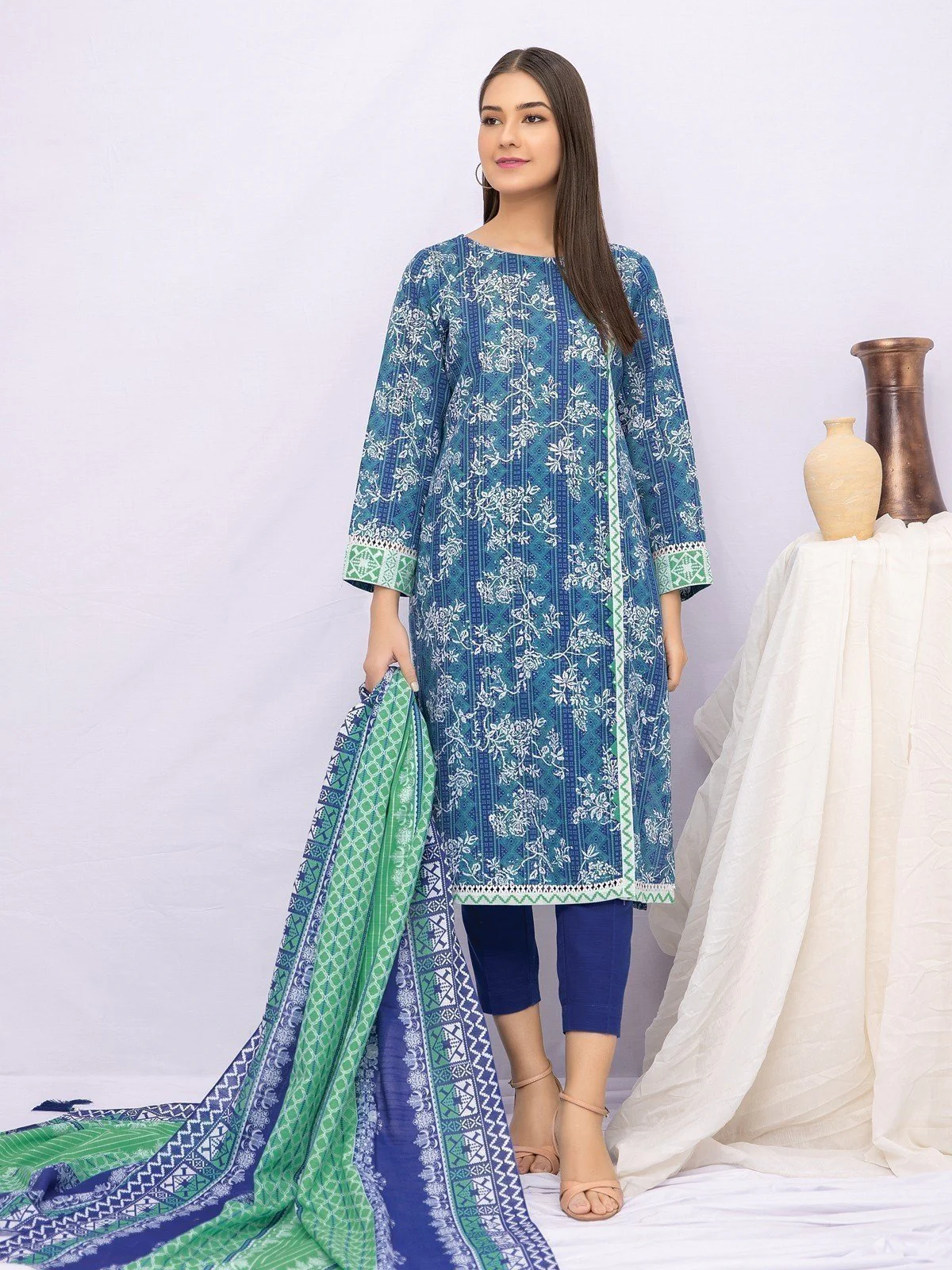 Printed Khaddar Shirt Dupatta - EWU21A9-21513