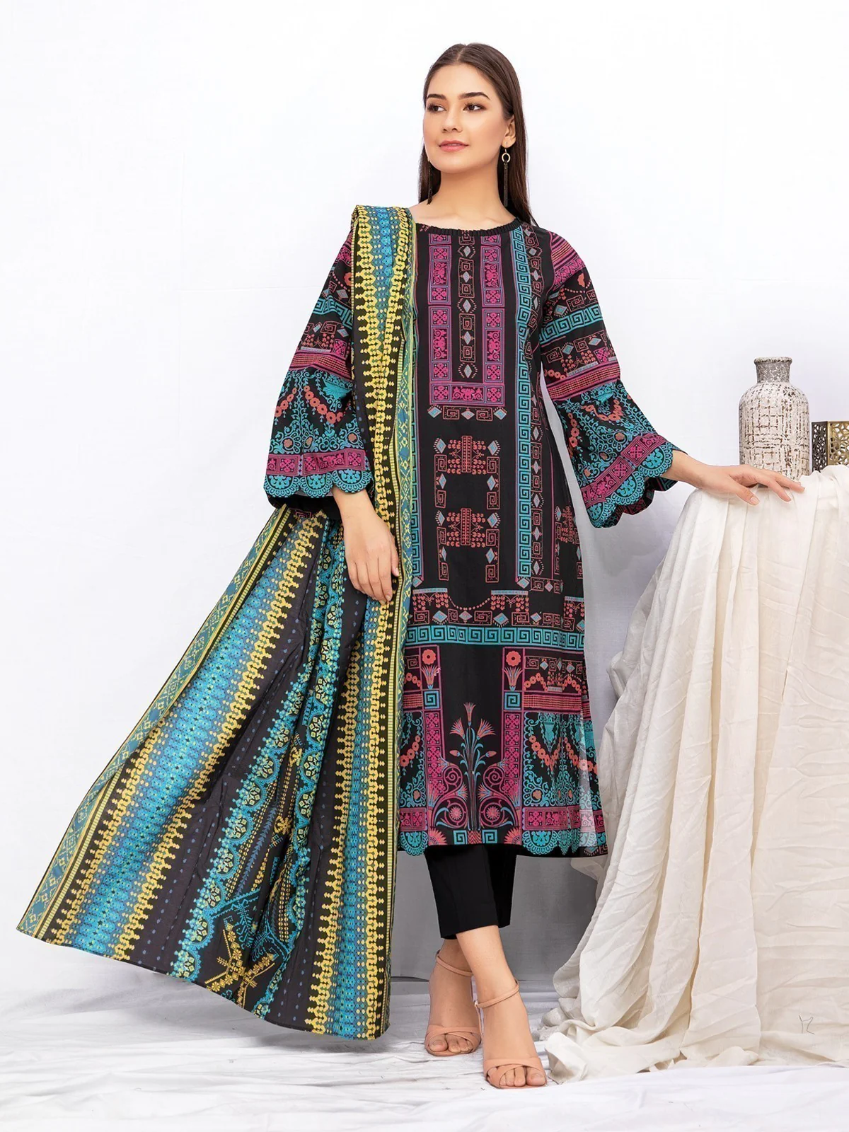 Printed Khaddar Shirt Trouser - EWU21A9-21554