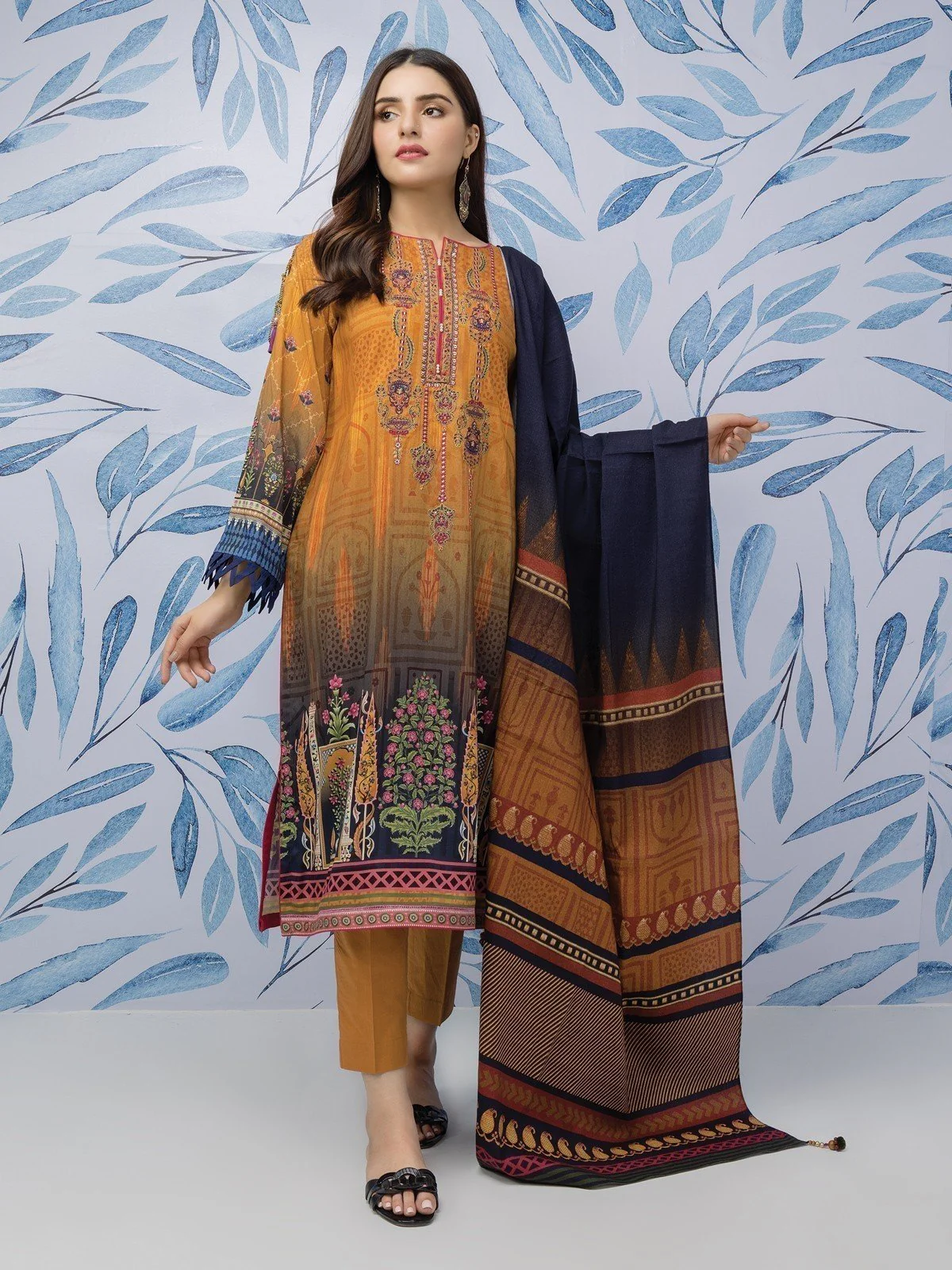 Embroidered Viscose Suit - EWU21V11-21750