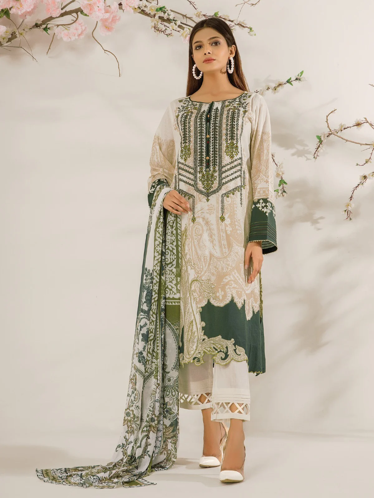 Embroidered Lawn Suit - EWU21V2-20451