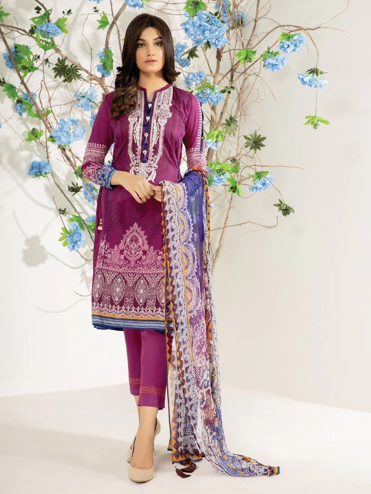 Embroidered Lawn Suit - EWU21V2-20465