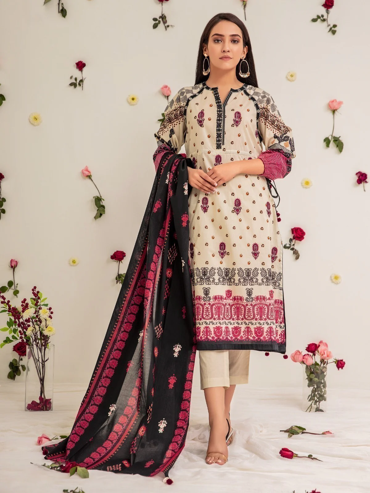 Embroidered Lawn Shirt Dupatta - EWU21V2-20507
