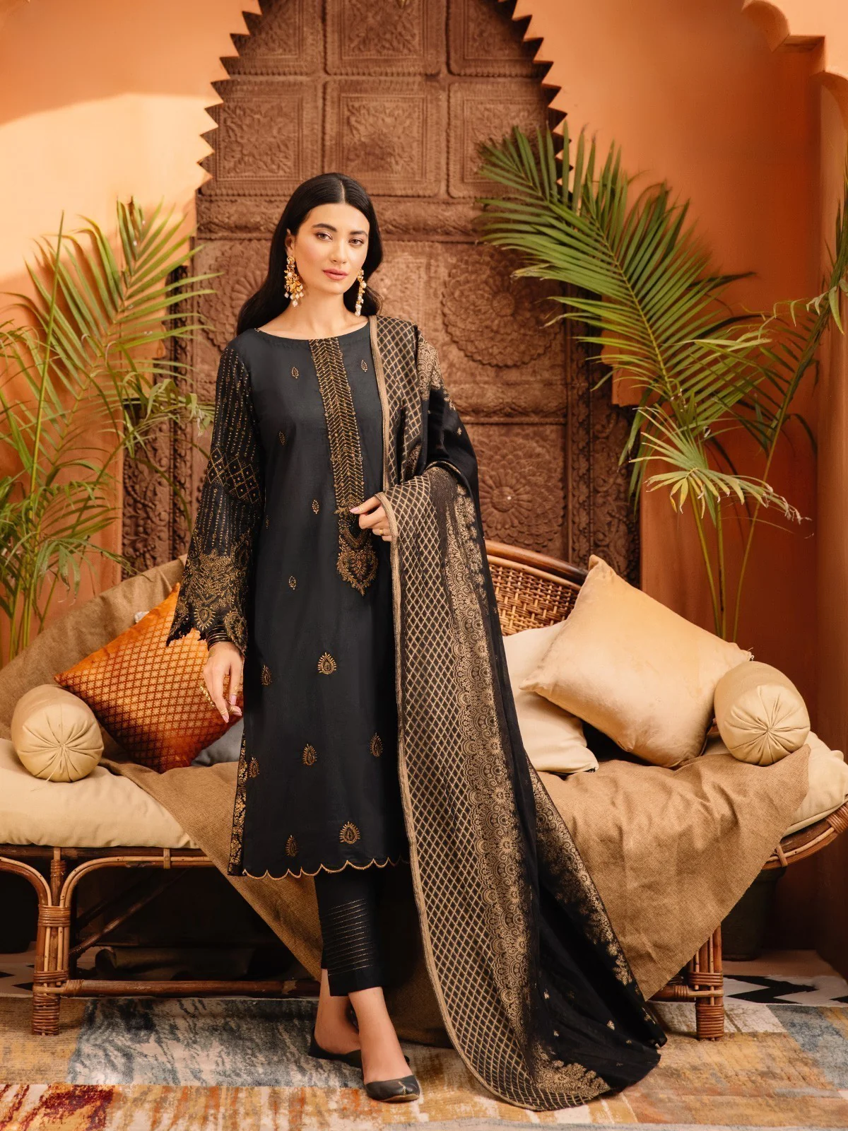Embroidered Lawn Suit - EWU21V2-21110