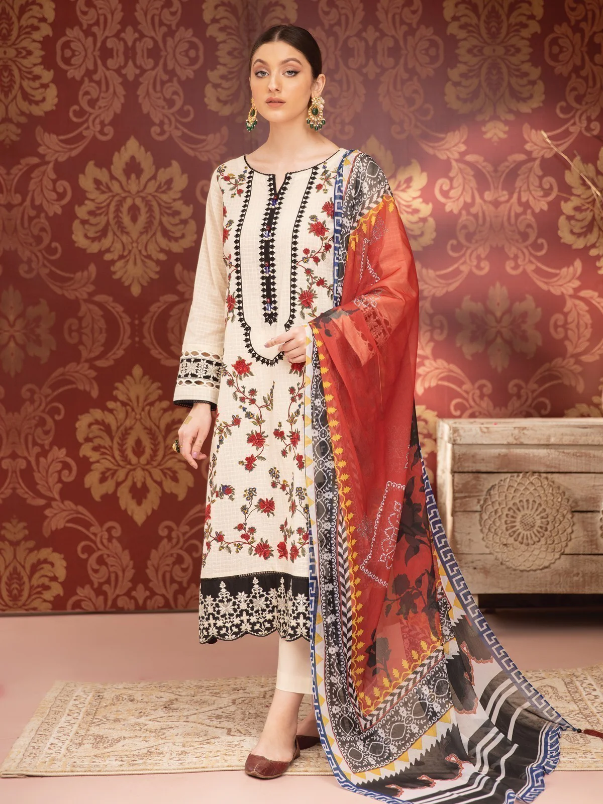 Embroidered Jacquard Suit - EWU21V2-21123