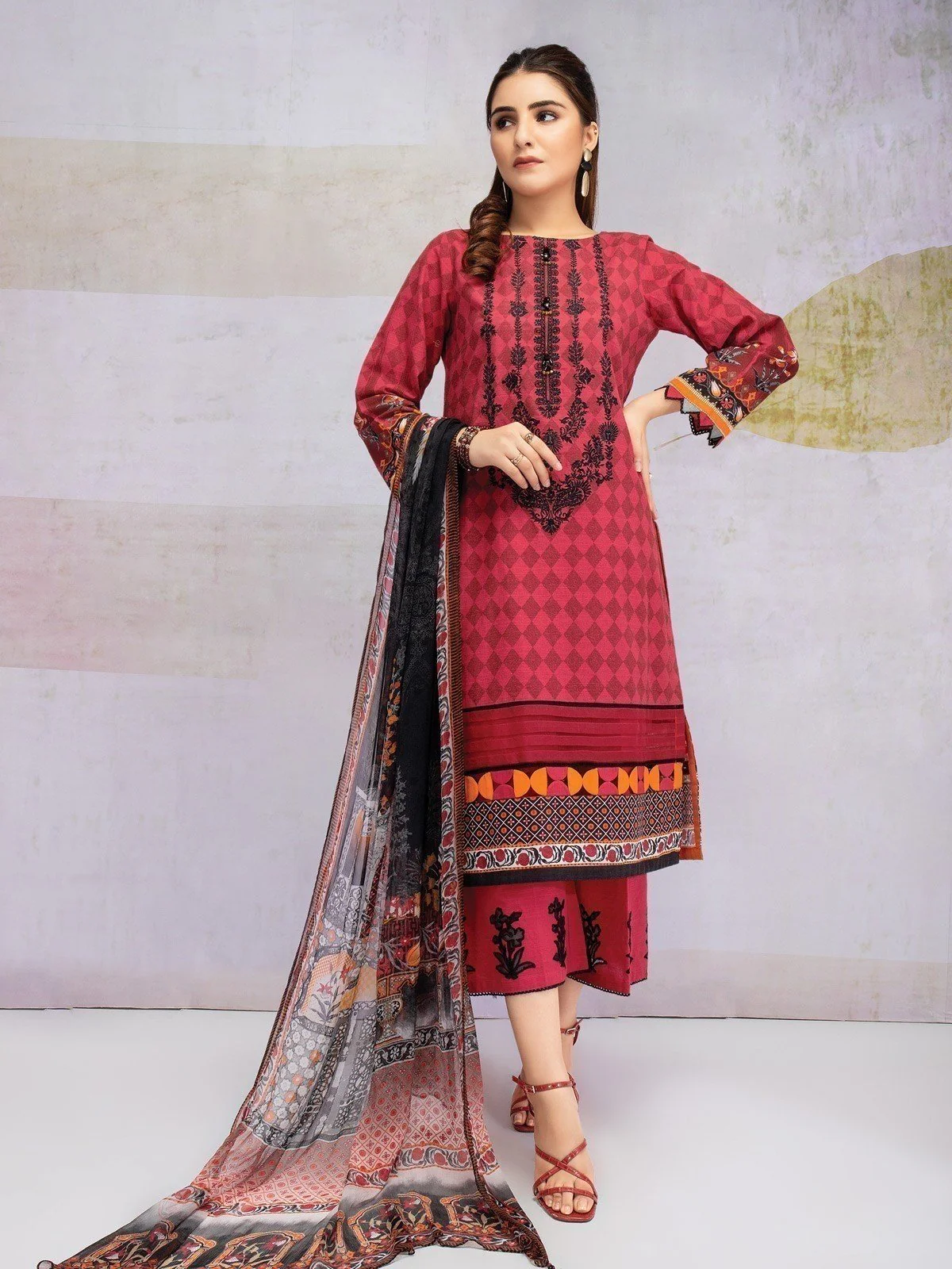 Embroidered Khaddar Suit - EWU21V8-21654