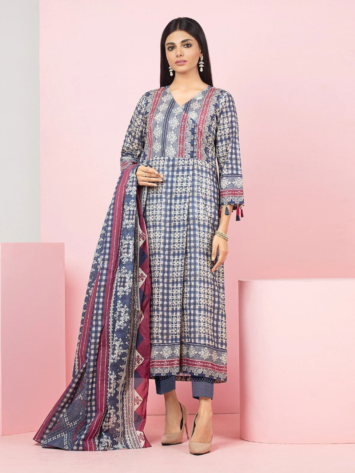 Printed Khaddar Suit - EWU22A3-24272