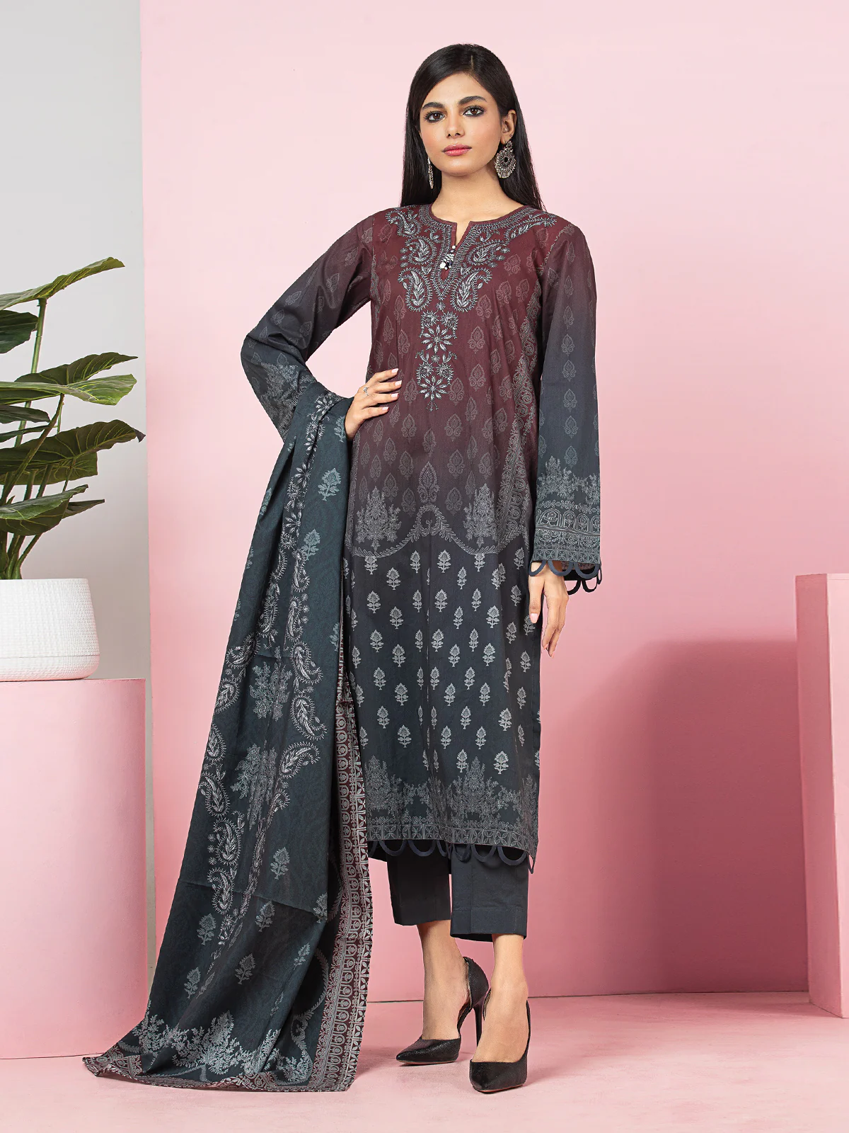 Printed Viscose Suit - EWU22A4-24005