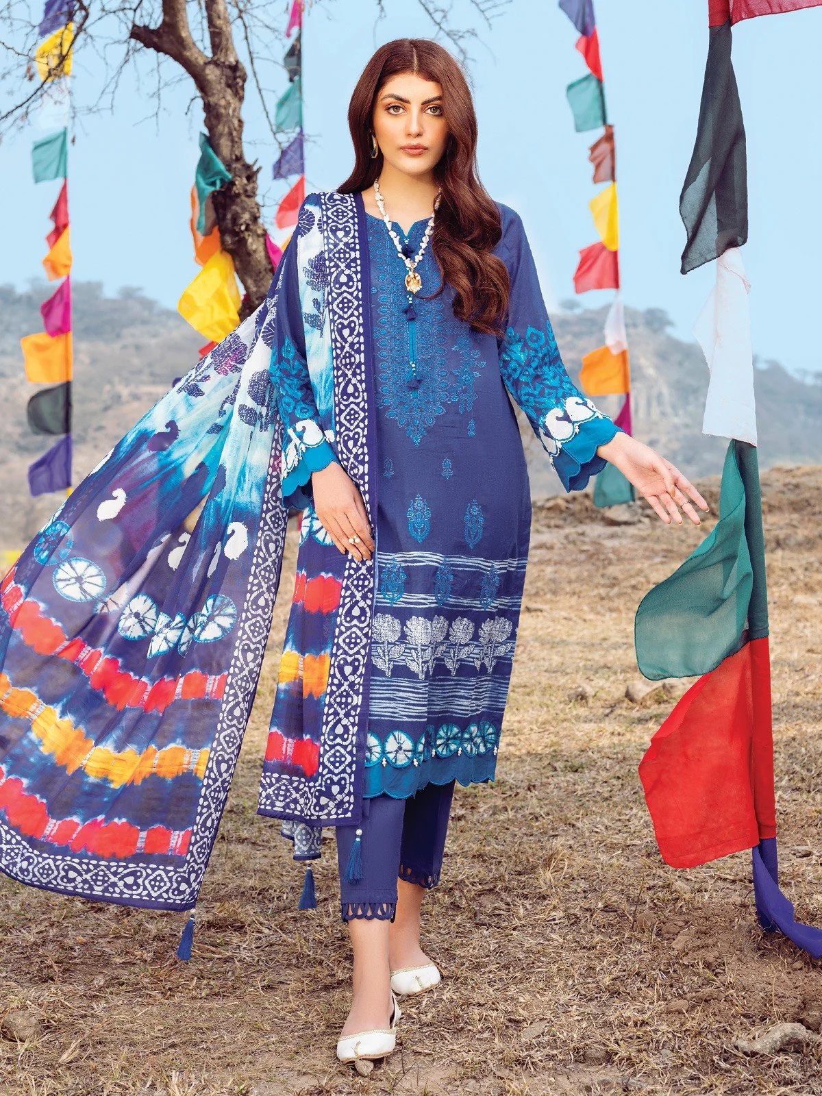 Embroidered Lawn Shirt Dupatta - EWU22V1-23581SD