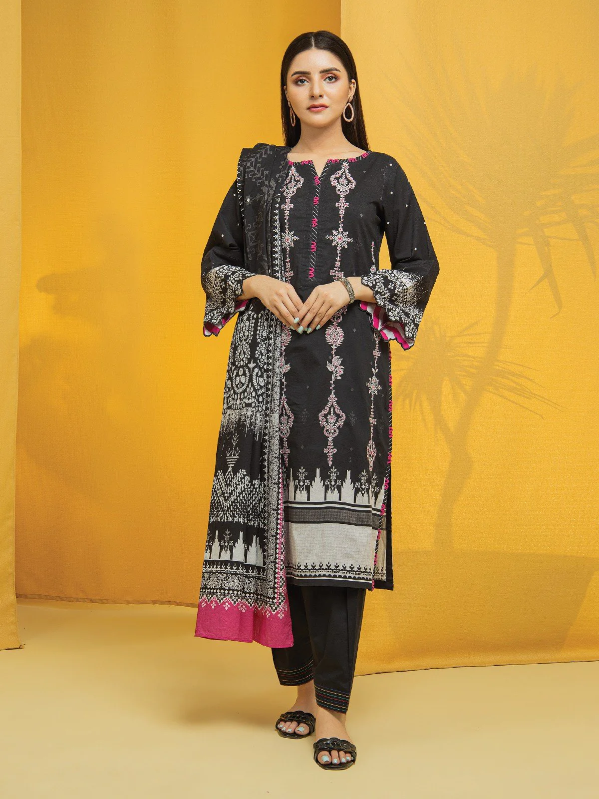 Embroidered Lawn Shirt Dupatta - EWU22V1-23646