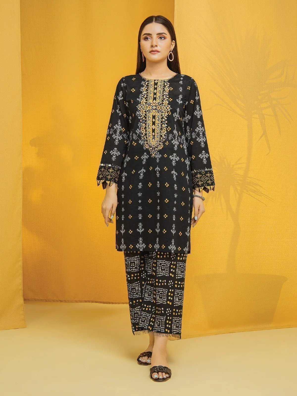 Embroidered Lawn Shirt Trouser - EWU22V1-23664