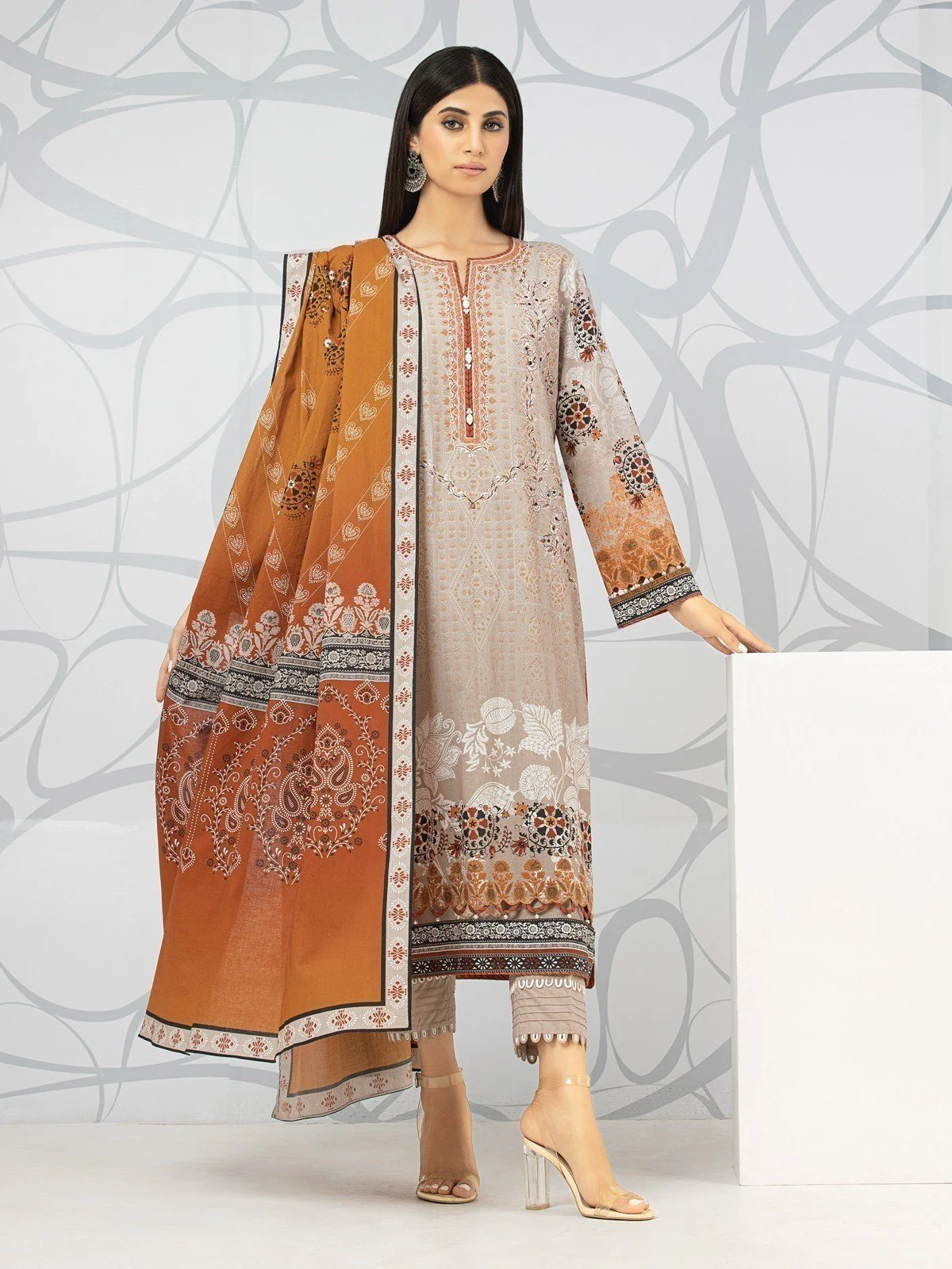Embroidered Lawn Suit - EWU22V1-23708