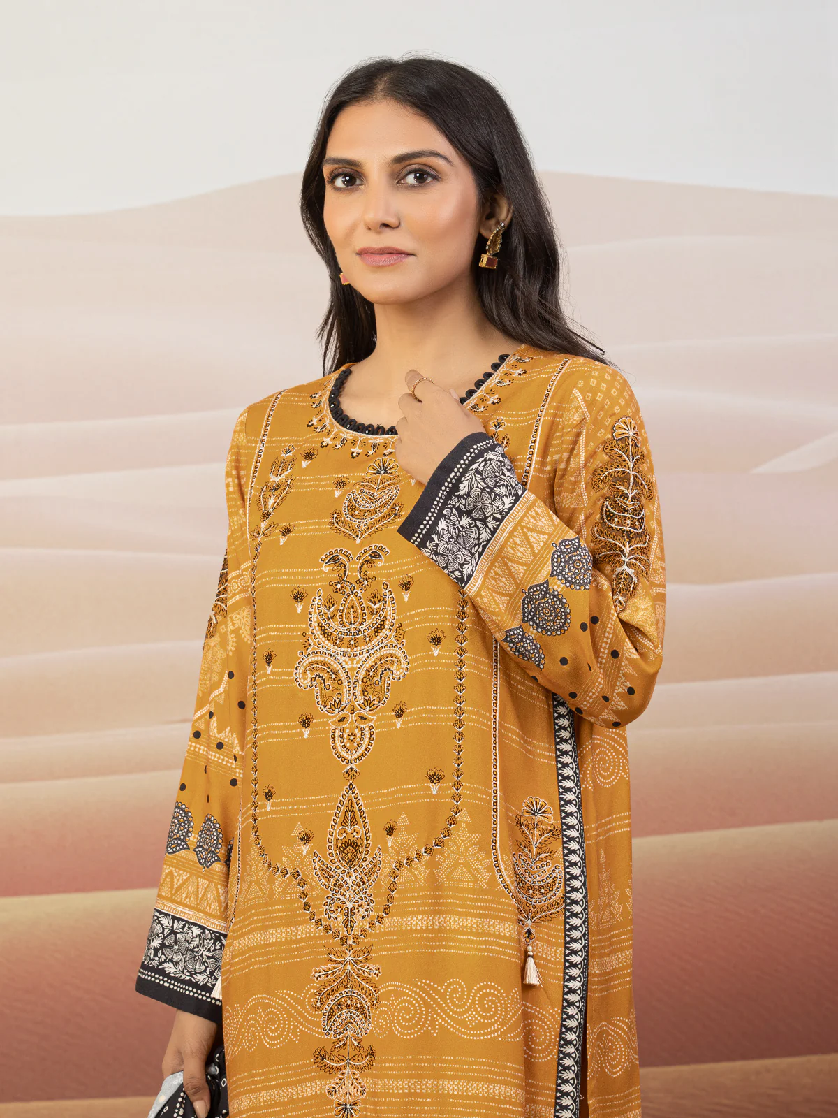 Embroidered Crepe Suit - EWU22V10-25016 - Image 5