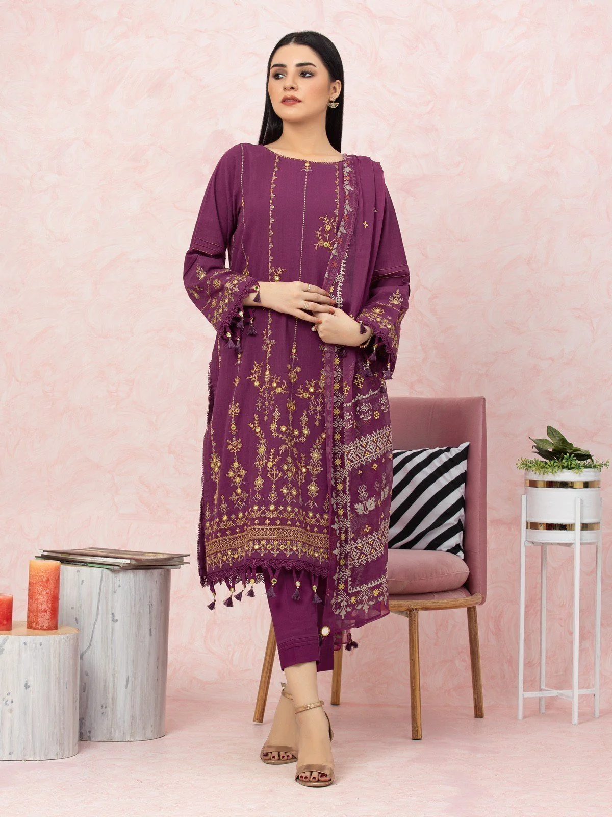 Embroidered Cross Hatch Suit - EWU22V17-26497