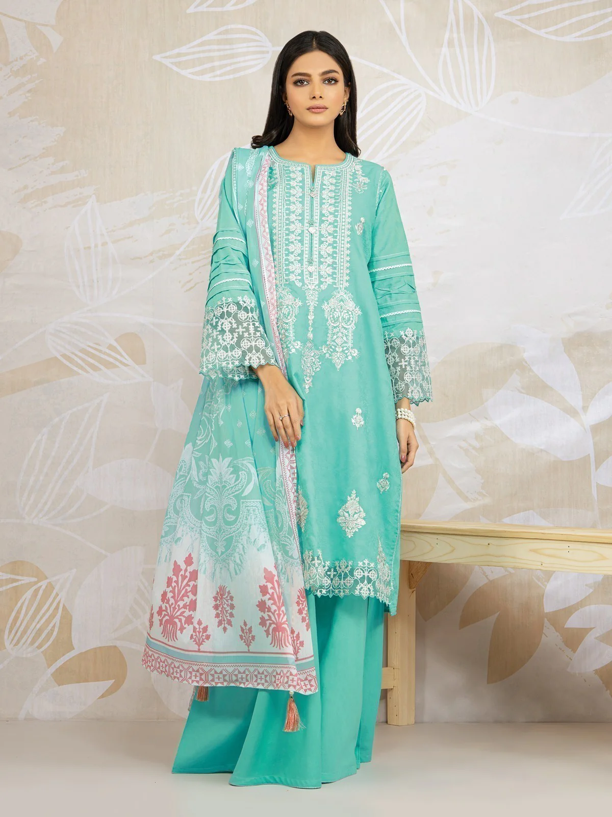 Embroidered Jacquard Suit - EWU22V3-23660
