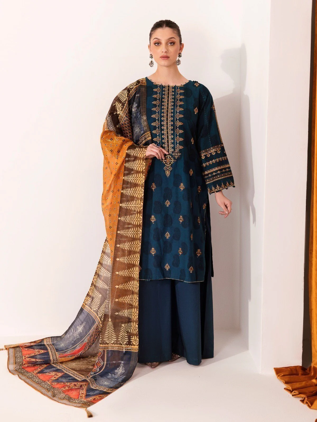 Embroidered Dobby Suit - EWU22V7-23601