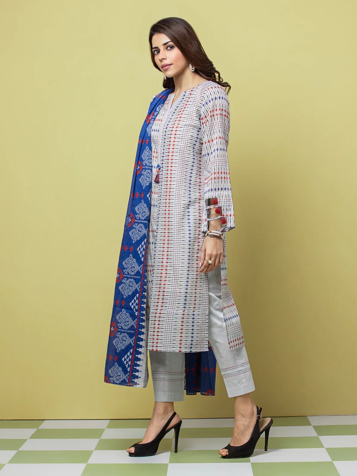 Printed Lawn Suit - EWU23A1-26085 - Image 5