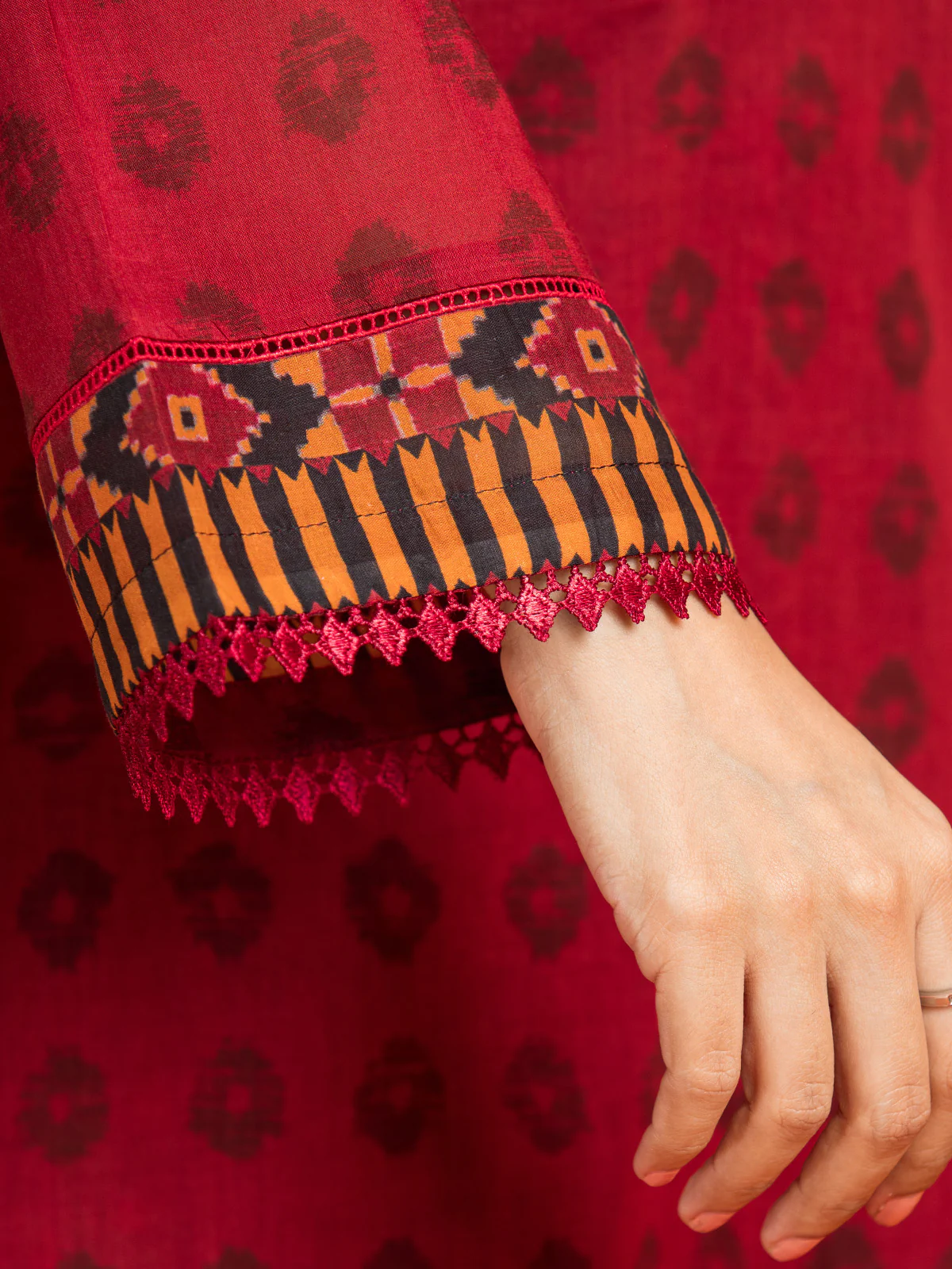 Printed Khaddar Shirt Trouser - EWU23A3-26405ST - Image 3