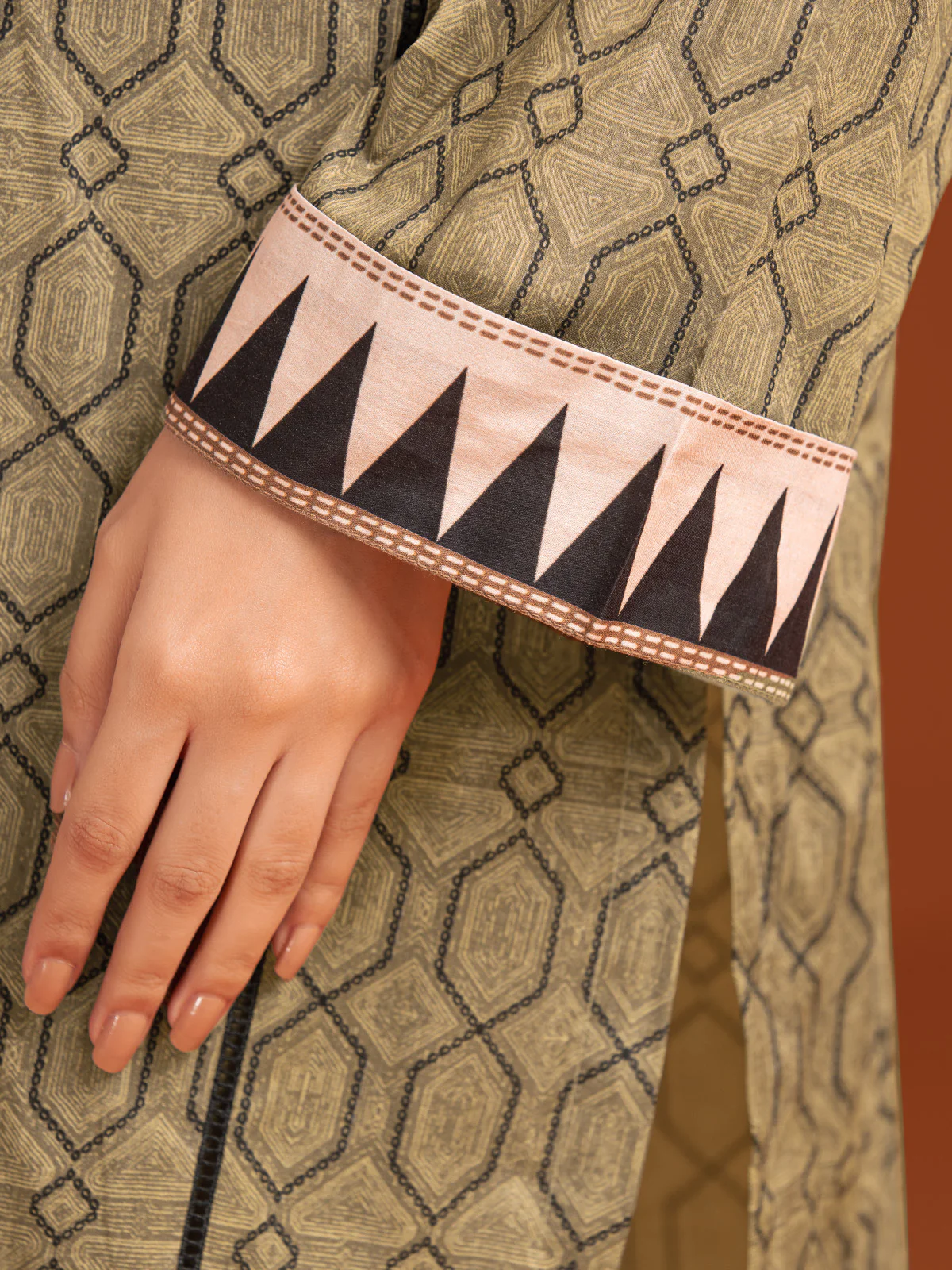 Printed Khaddar Suit - EWU23A3-27067-3P - Image 4