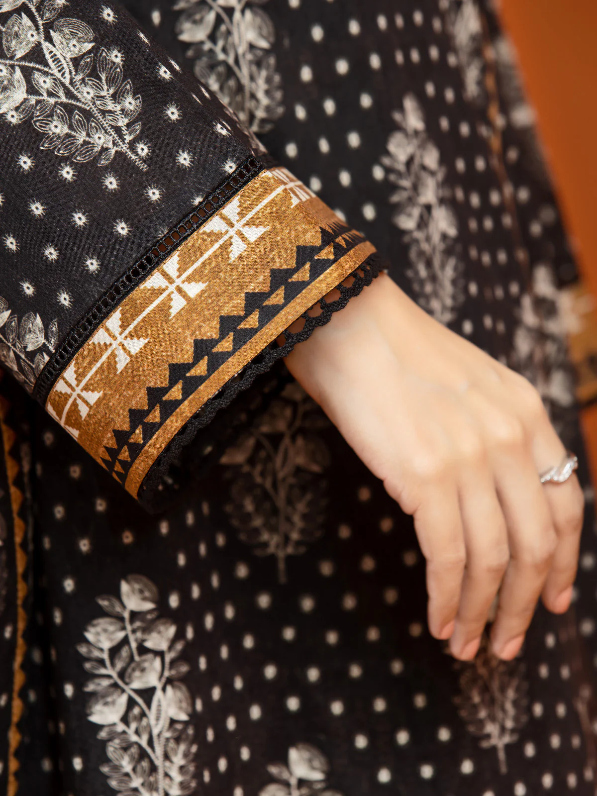 Printed Khaddar Shirt Trouser - EWU23A3-27250ST - Image 6