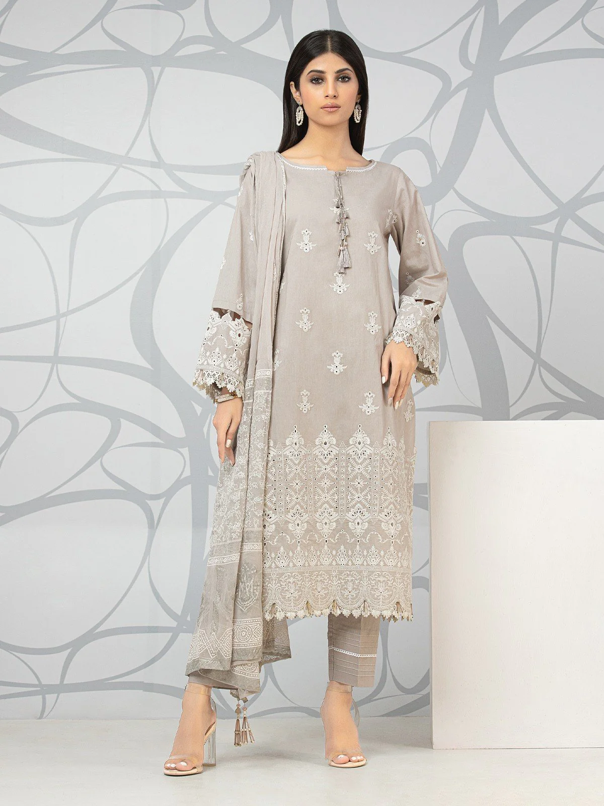 Embroidered Dobby Suit - EWU23V7-23753