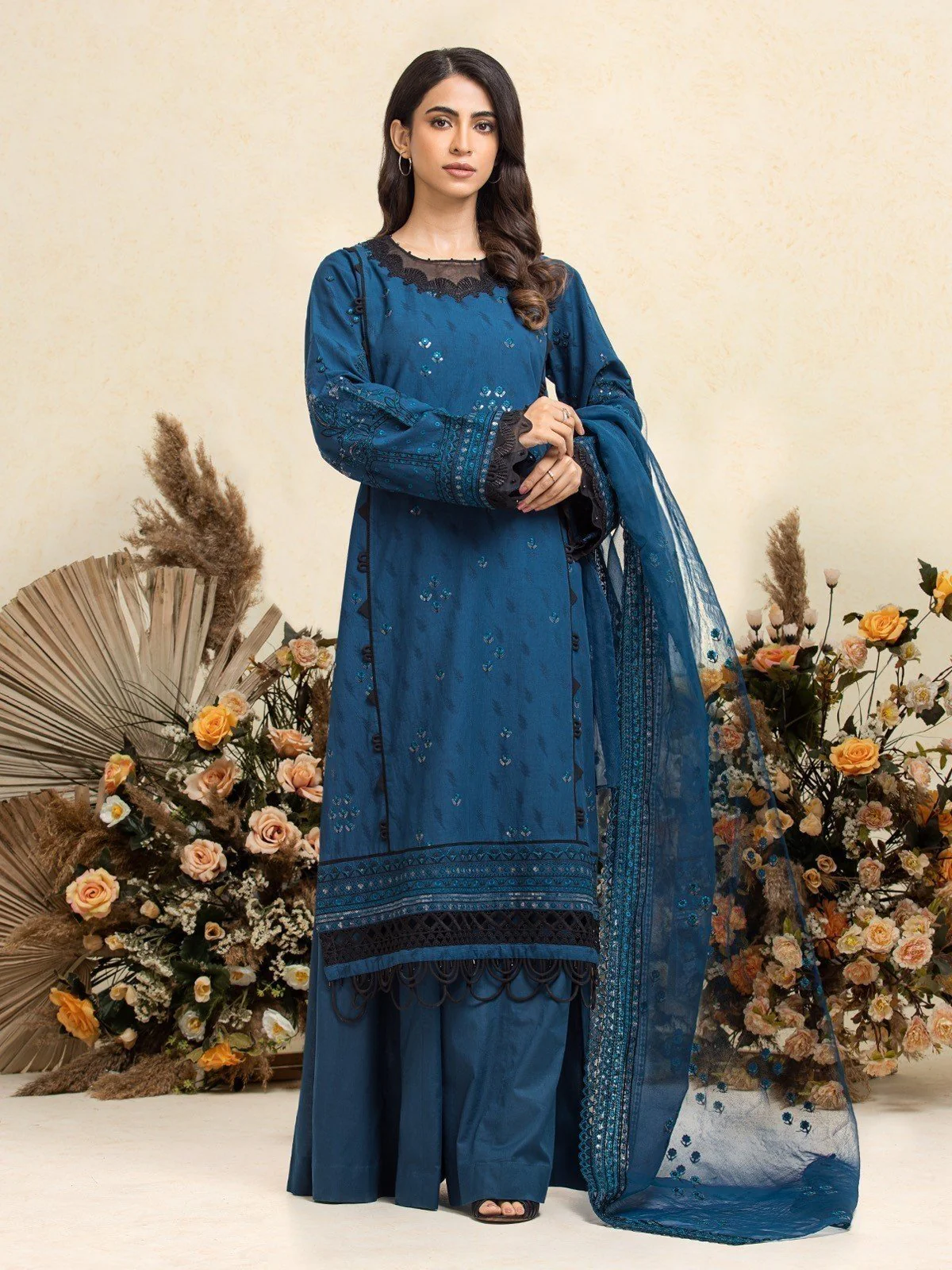 Embroidered Dobby Suit - EWU23V7-26736