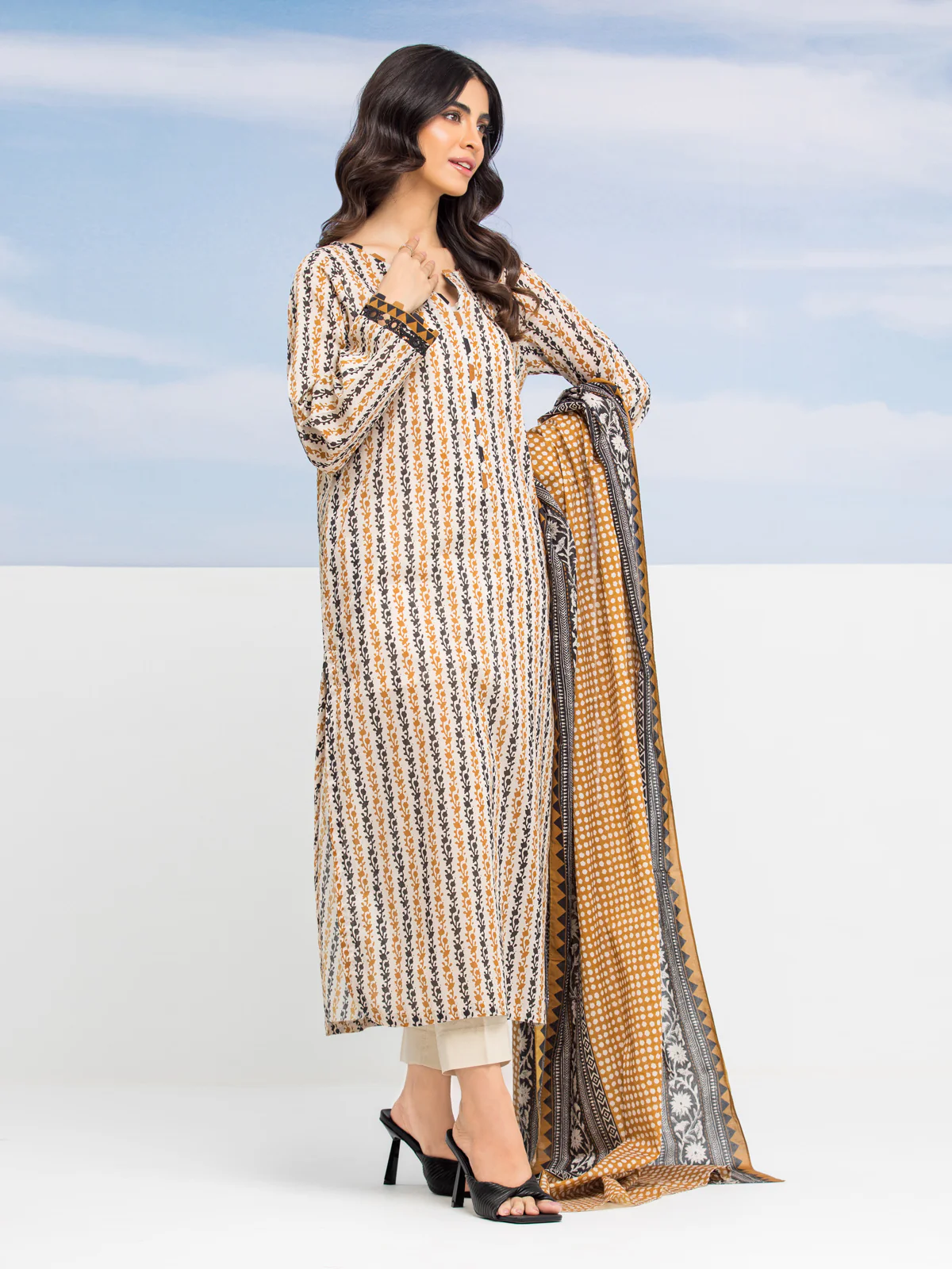 Printed Lawn Suit - EWU24A1-28043-3P - Image 2