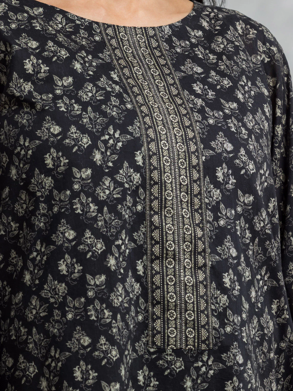 Printed Lawn Suit - EWU24A1-28414-3P - Image 3