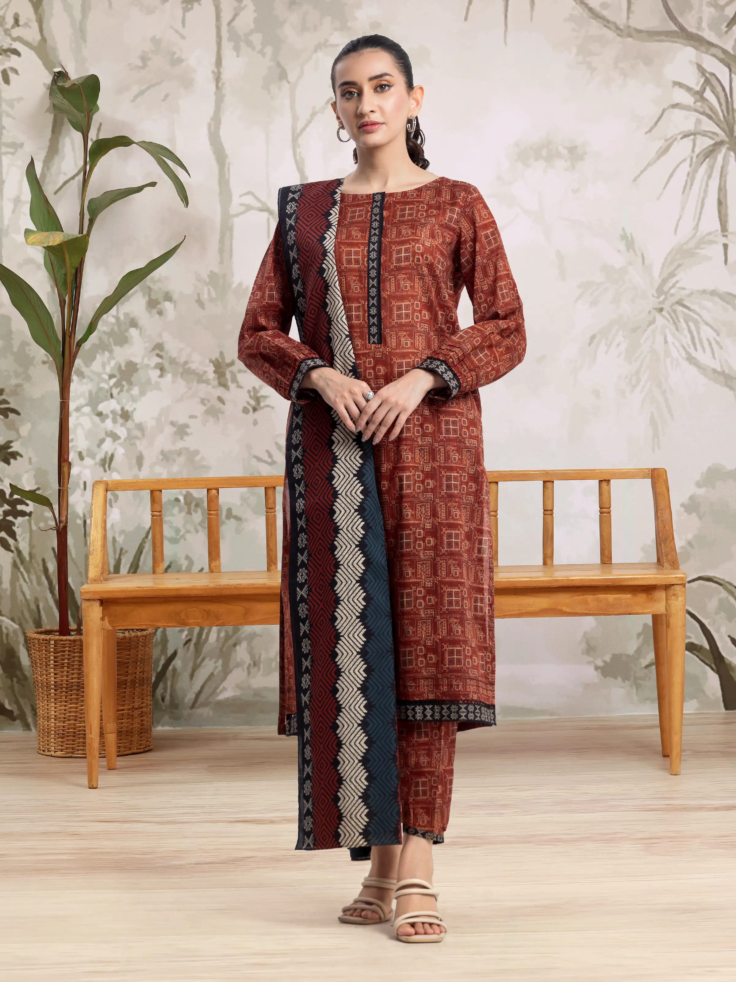 Printed Khaddar Suit - EWU24A3-28494-3P
