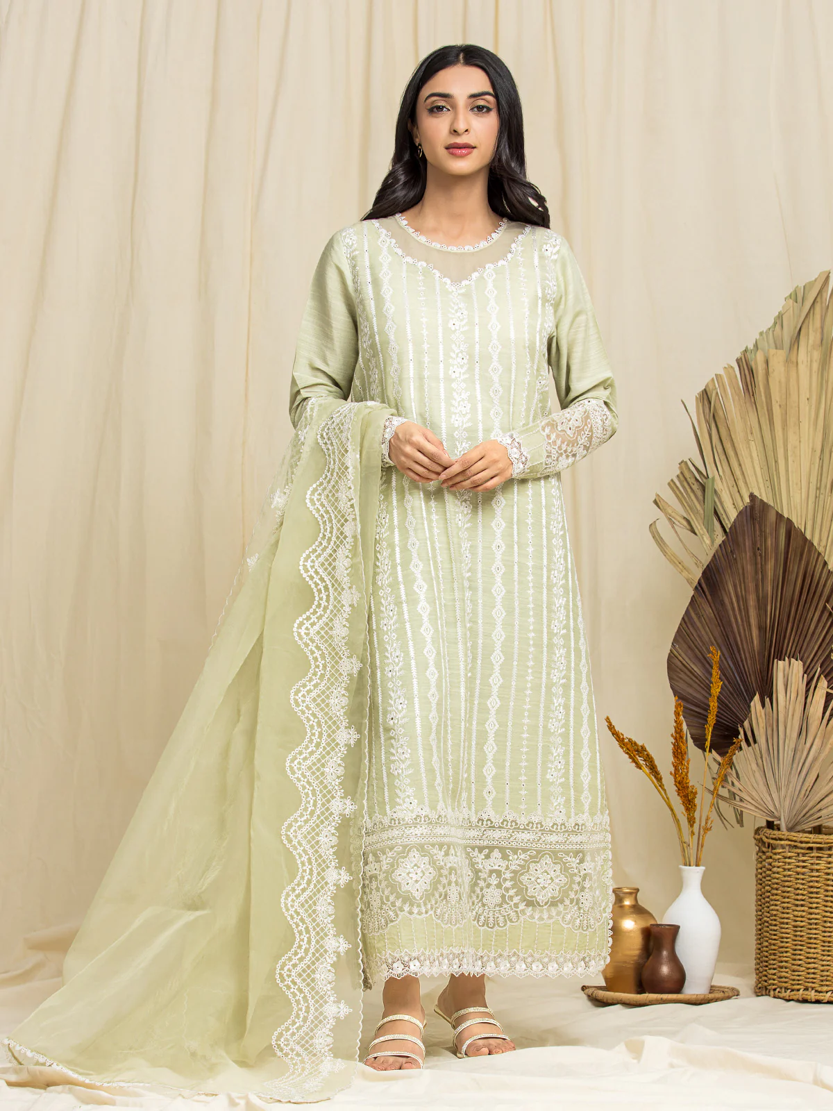 Embroidered Raw Silk Suit - EWU24V16-30003-3P