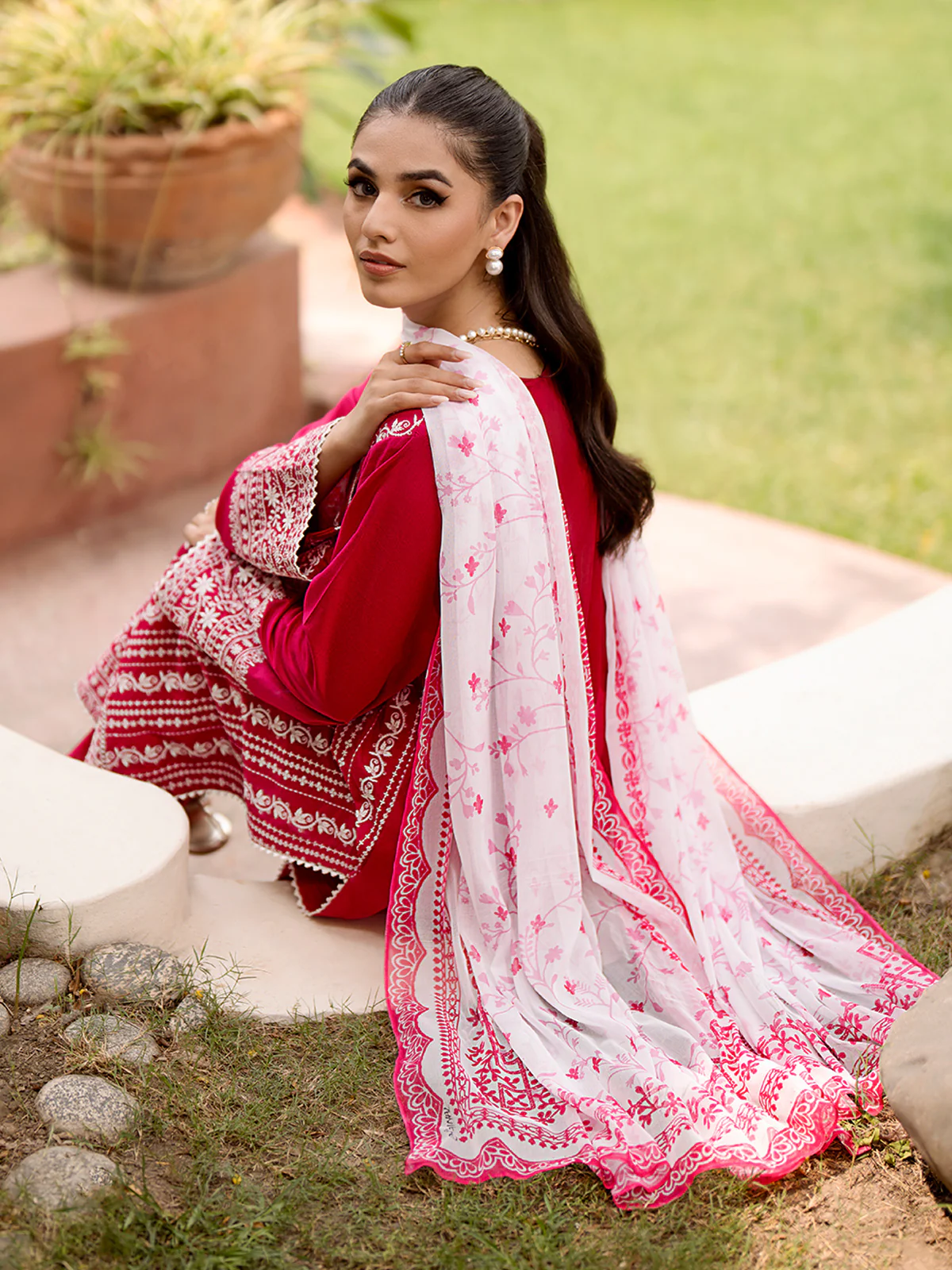 Embroidered Cambric Suit - EWU24V2-28620-3P - Image 4